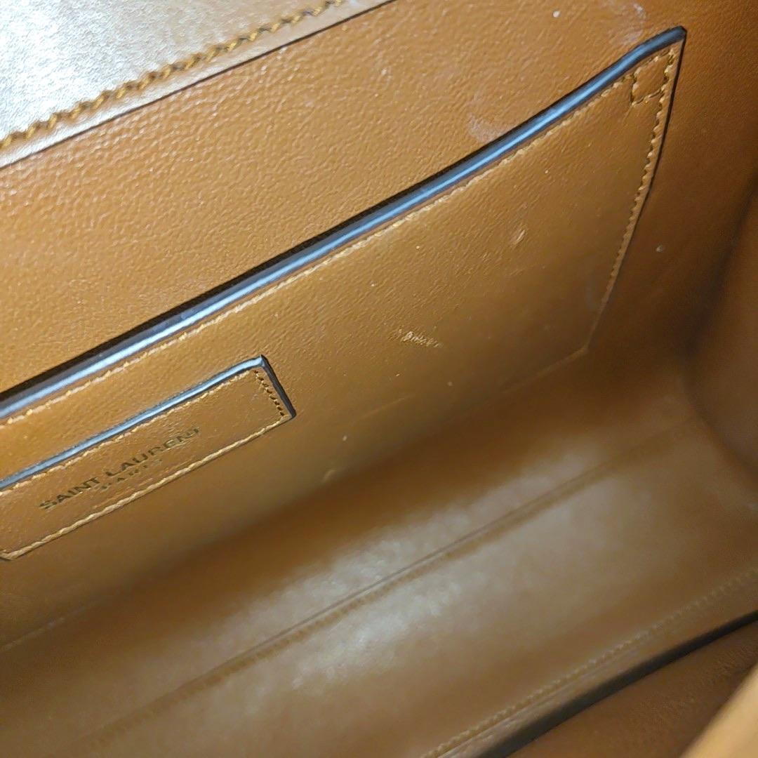 YSL Manhatten Umhängetasche Braun Schulter im Angebot 13