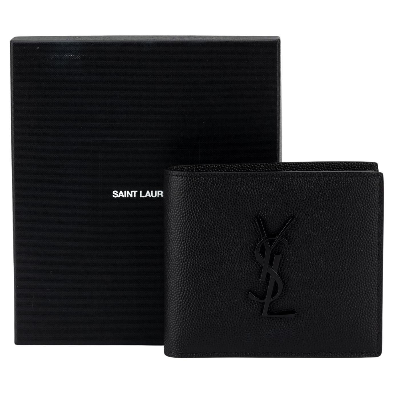 Portafoglio Bifold di YSL New Black Pebbled in vendita