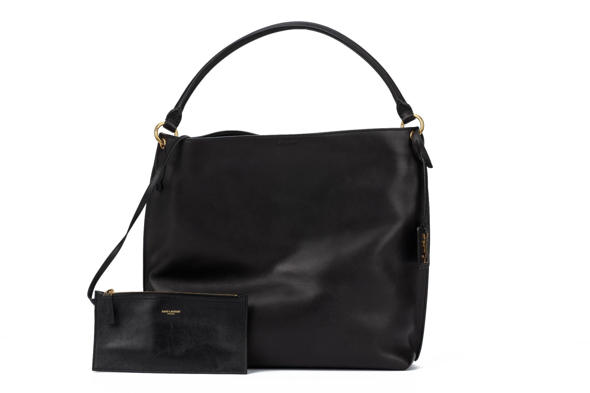 YSL Nuova Borsa Hobo in pelle con etichetta nera 6