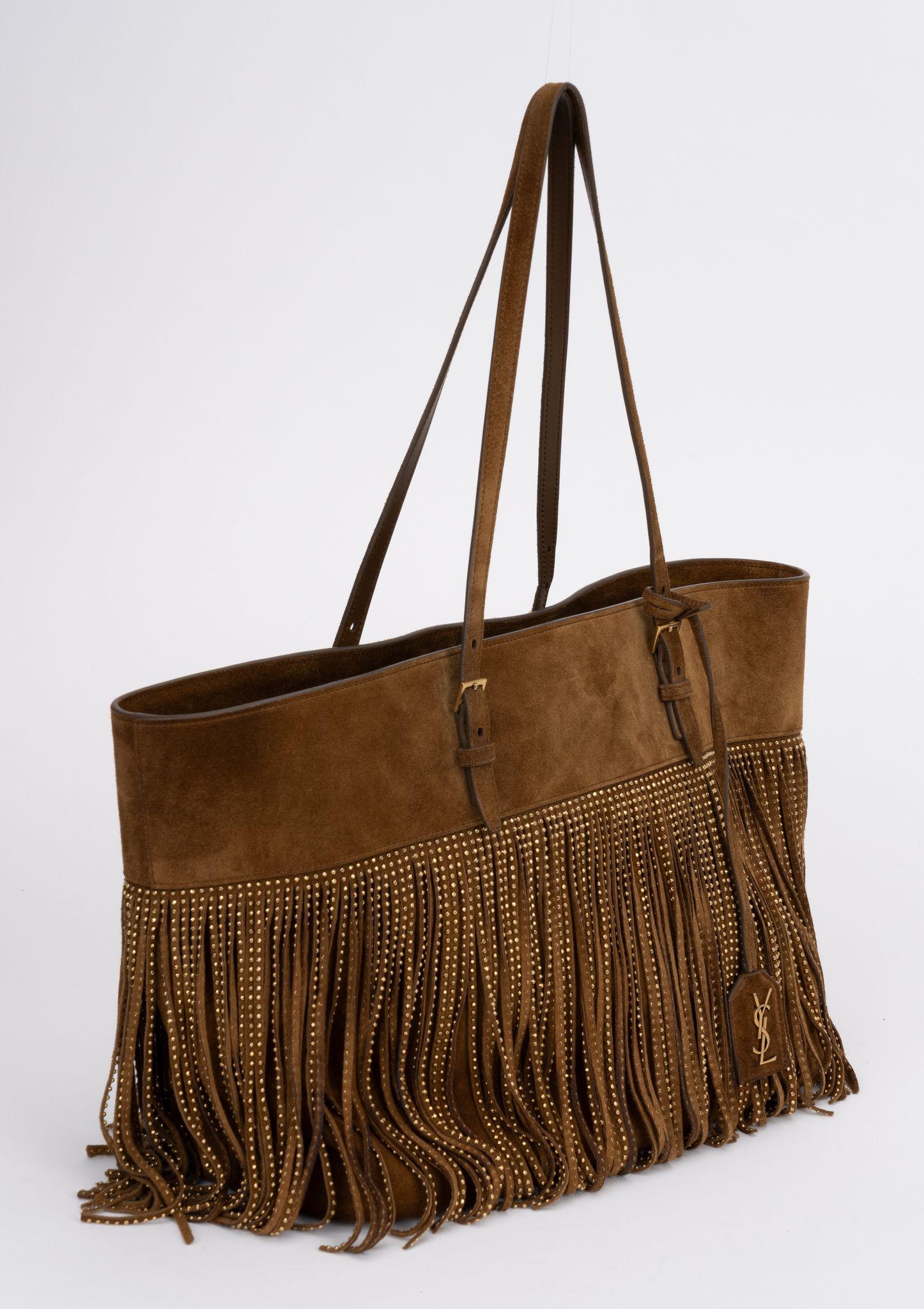 YSL nouveau sac à bandoulière en daim marron avec décorations à franges. Epaule de 9.5