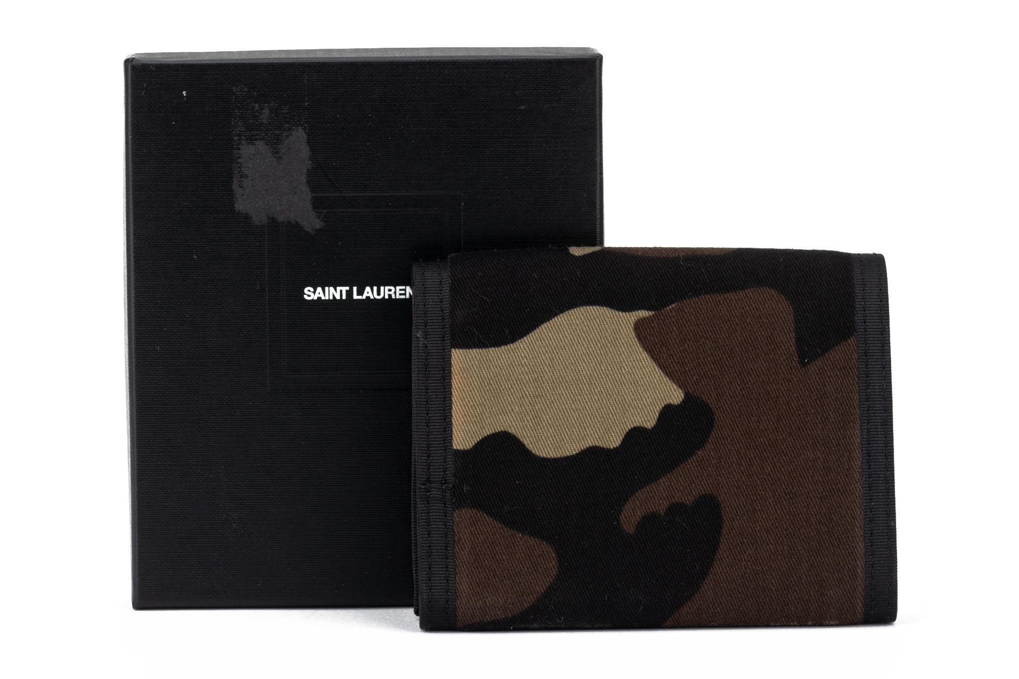 YSL New Camouflage Canvas Wallet In New Condition For Sale In West Hollywood, CA