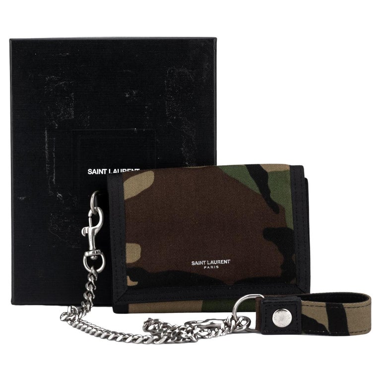 YSL Portefeuille camouflage avec chaîne, état neuf En vente