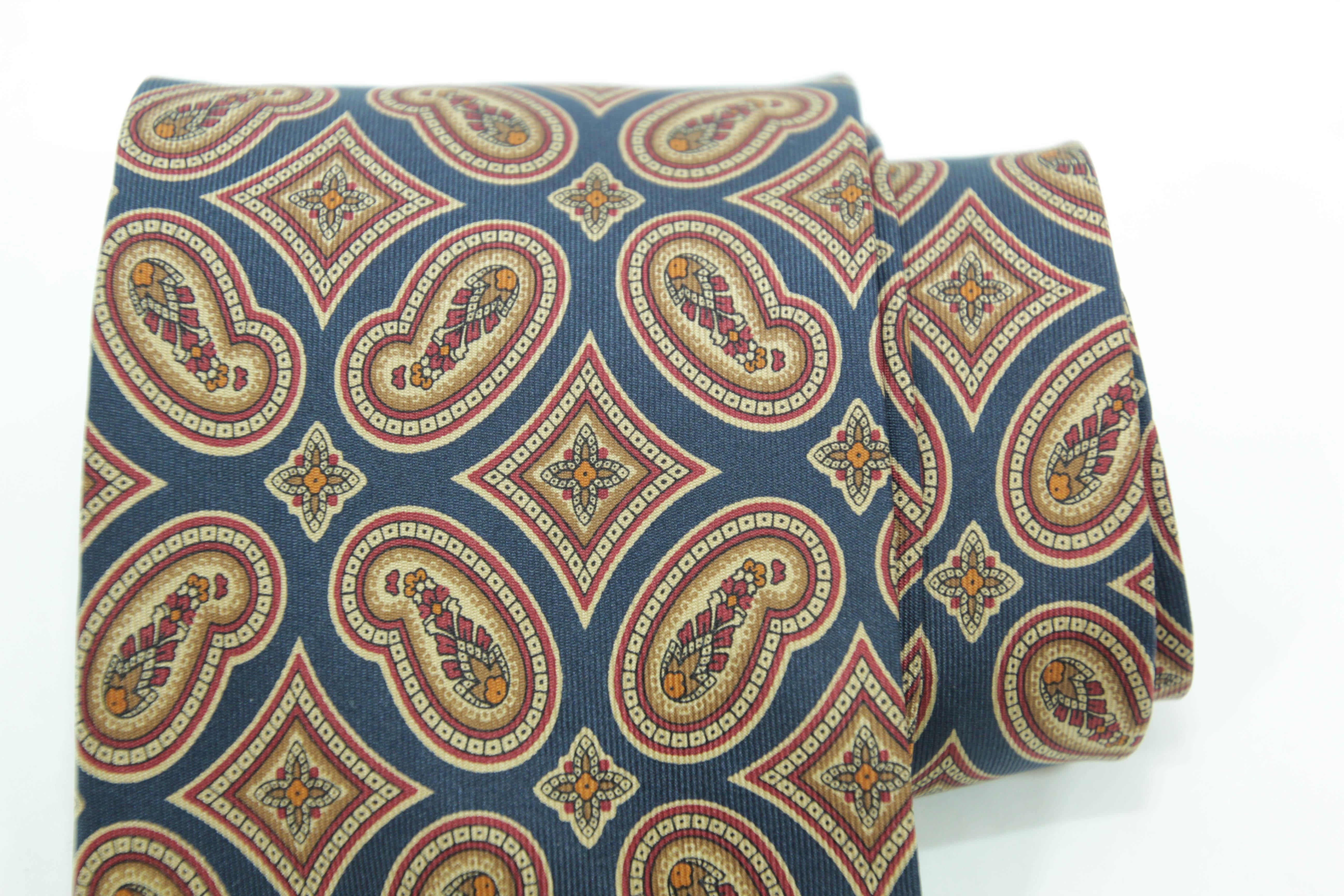 YSL Paris Yves Saint Laurent Necktie Mens Blue and Gold Silk Paisley Design In Good Condition In Moreno Valley, CA
