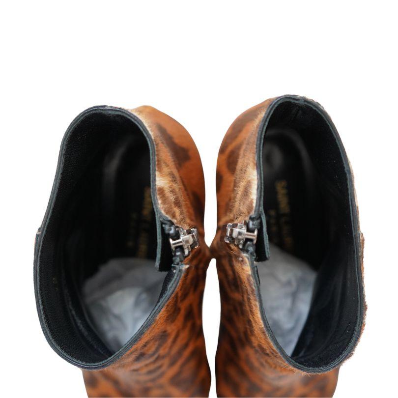 Botas de leopardo de piel de becerro estilo poni YSL talla 38,5 en venta 2