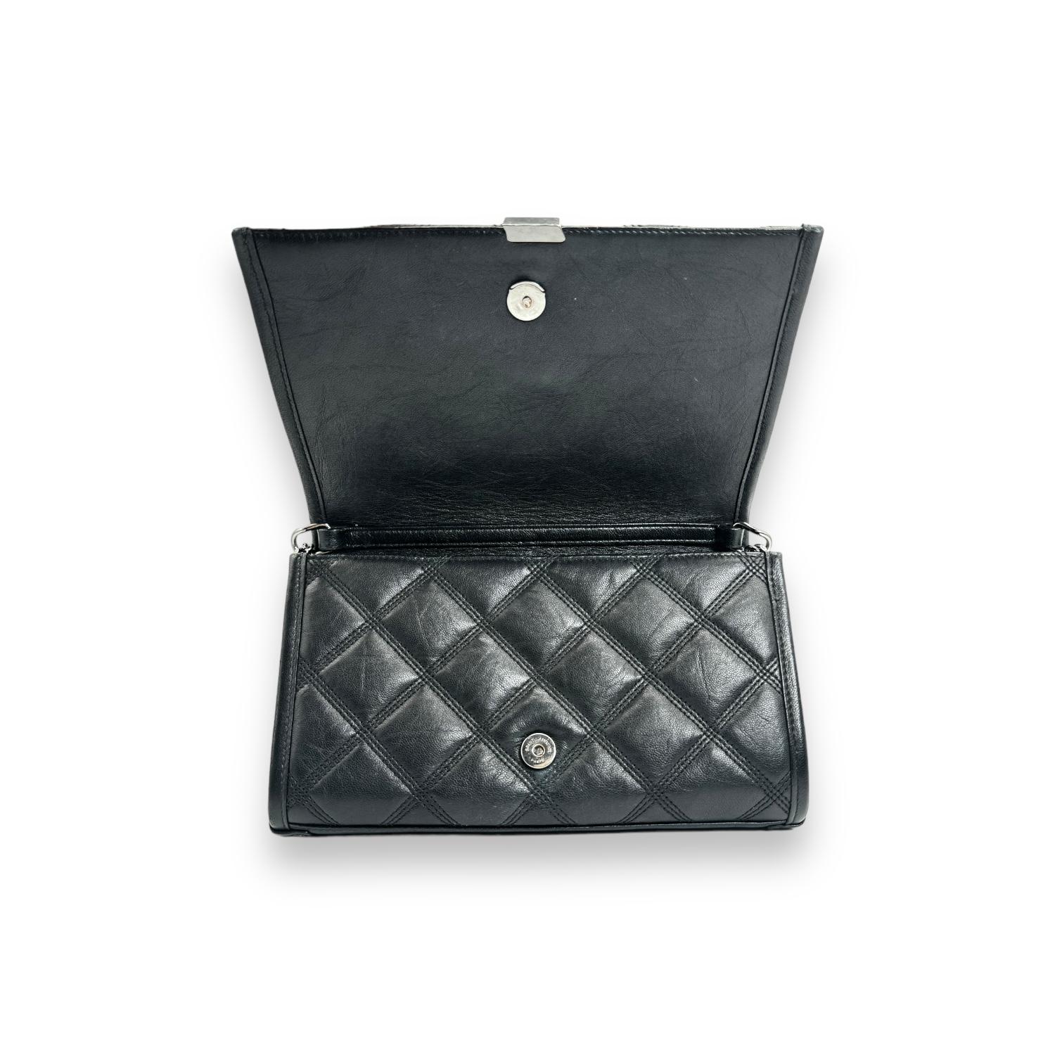 YSL Saint Laurent Becky Quilted Black Leather Wallet on Chain For Sale 2