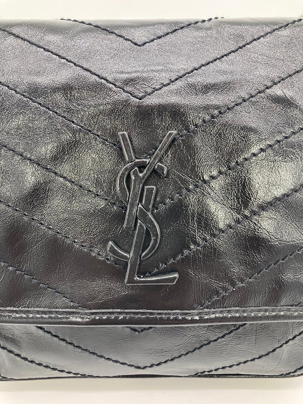 YSL Saint Laurent Niki Leather Crossbody Bag Large In New Condition In Philadelphia, PA