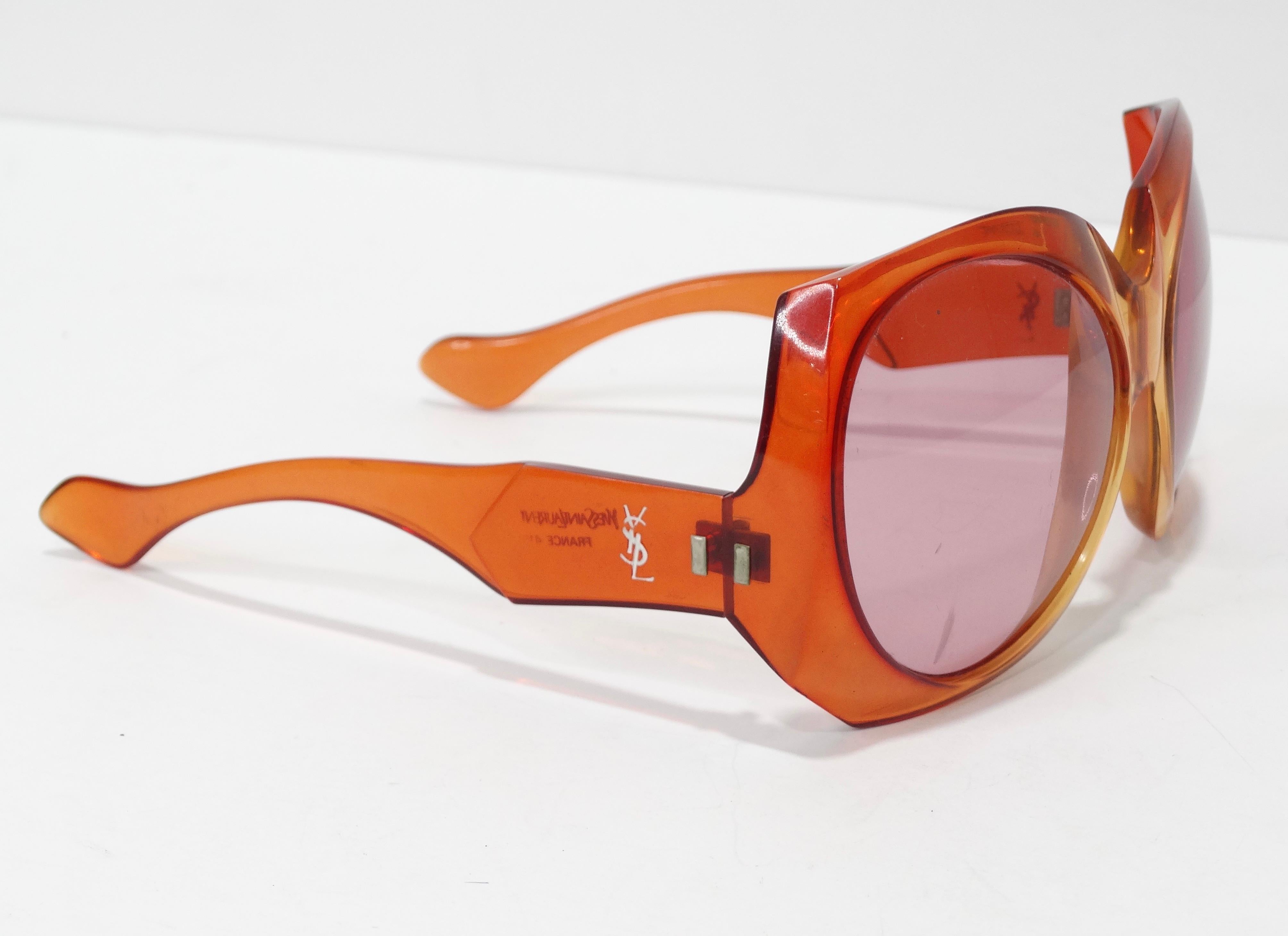 YSL Sunglasses In Good Condition For Sale In Scottsdale, AZ