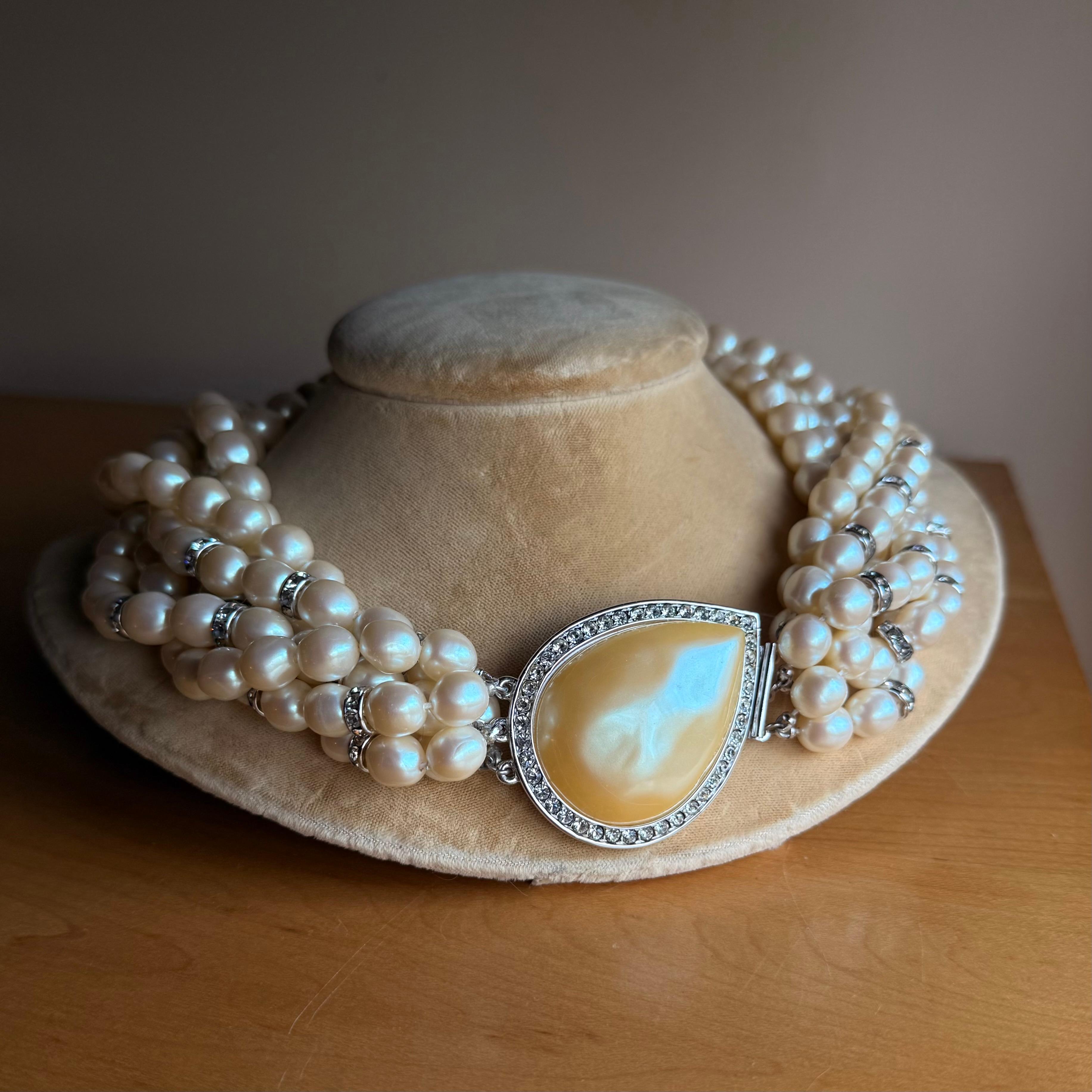 YSL Collana Torsade Collare Vintage Perle multiple e strass Sfarzo in vendita 4