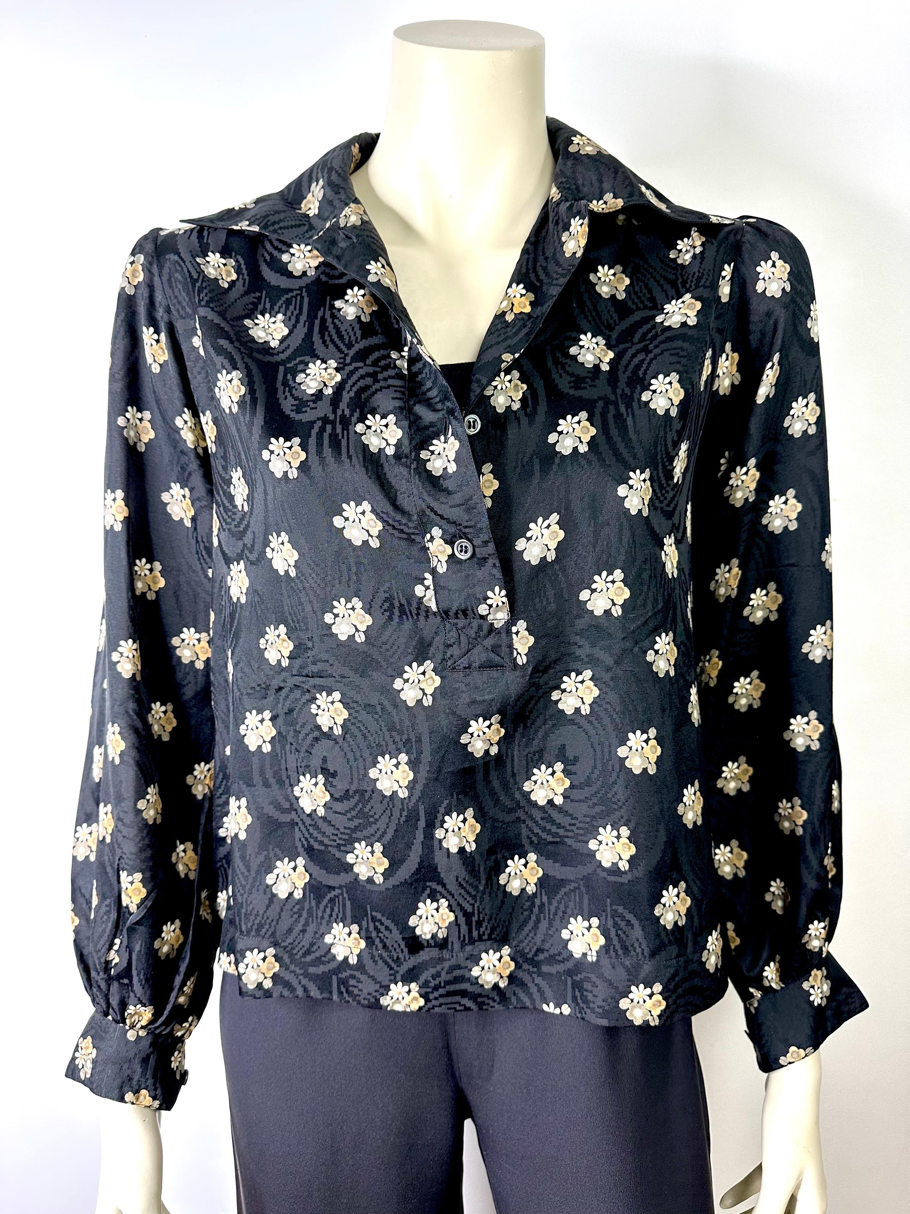 Ysl vintage Yves saint Laurent 70’s silk blouse For Sale 7