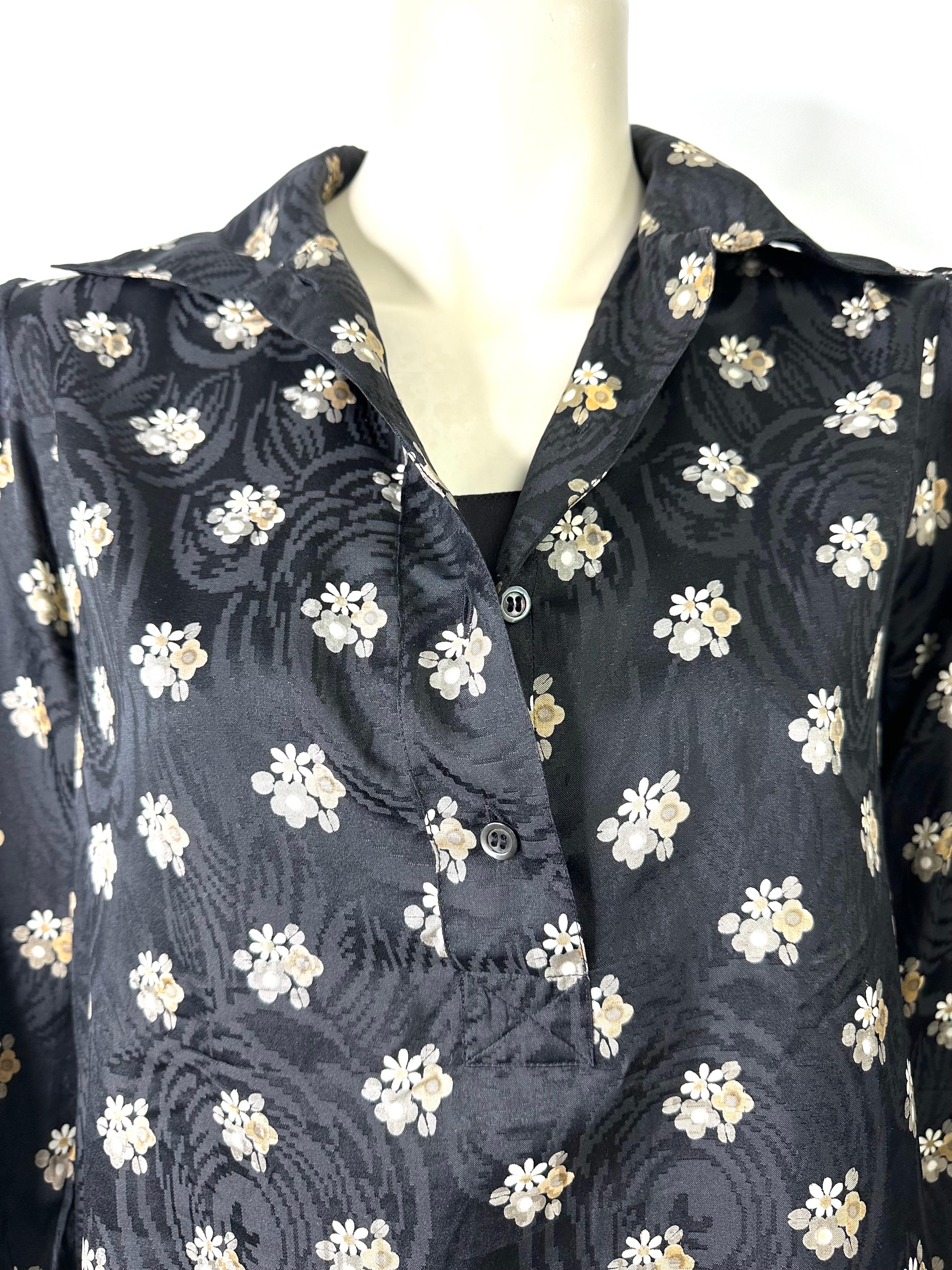 Ysl vintage Yves saint Laurent 70’s silk blouse For Sale 8