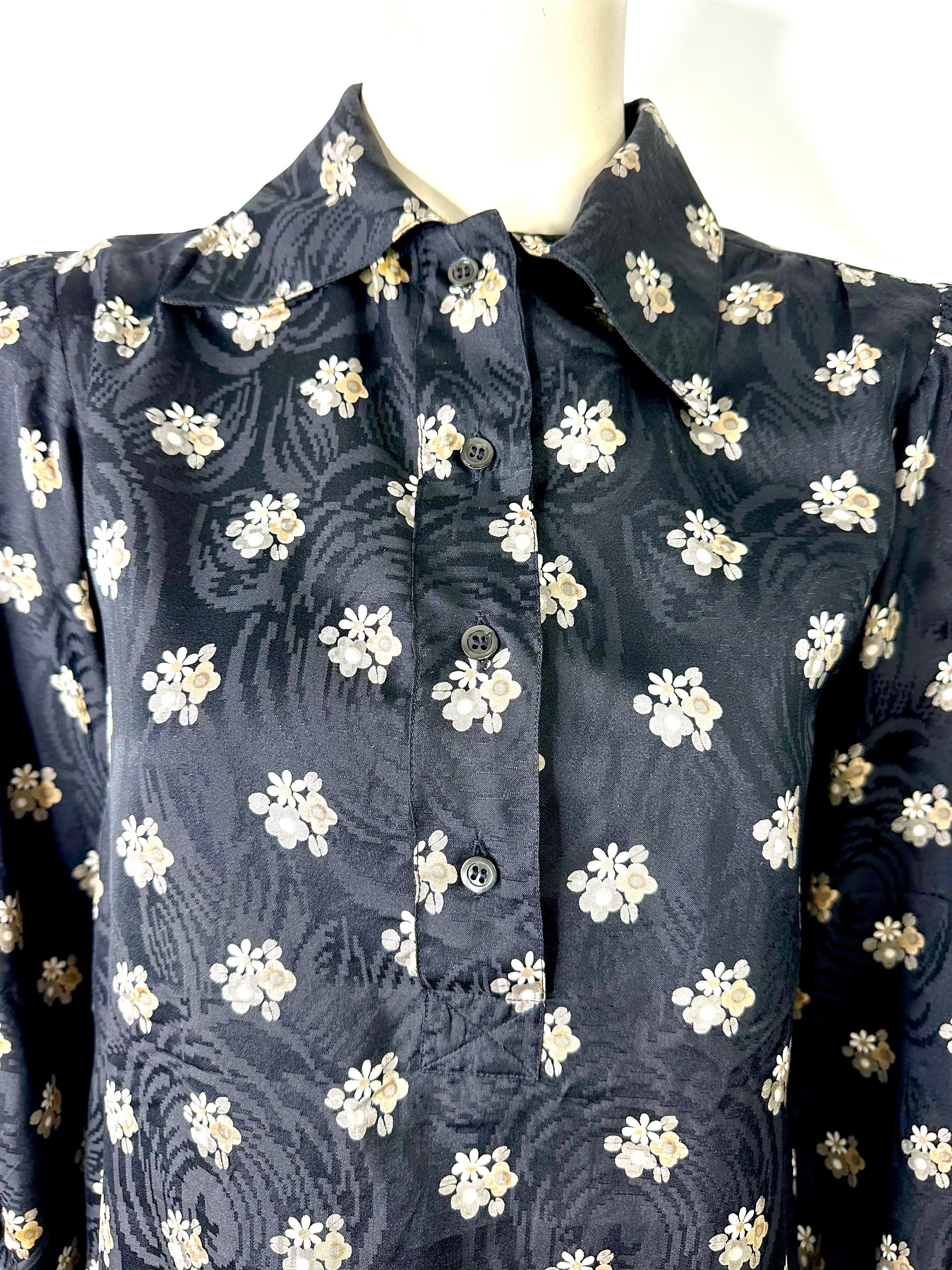 Ysl vintage Yves saint Laurent 70’s silk blouse For Sale 1