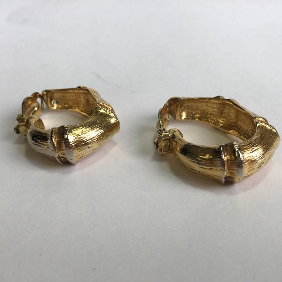 YSL YVES SAINT LAURENT Bamboo Shape Clip-on Earrings in Gilt Metal In Good Condition In Paris, FR