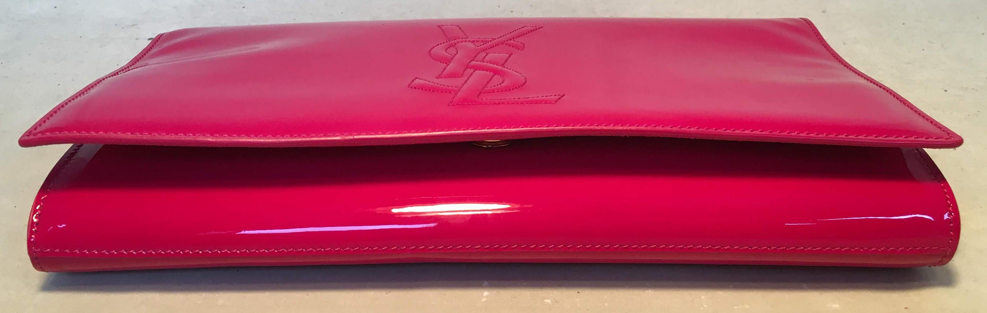 YSL Yves Saint Laurent Belle de Jour Hot Pink Patent Leather Clutch In Good Condition In Philadelphia, PA