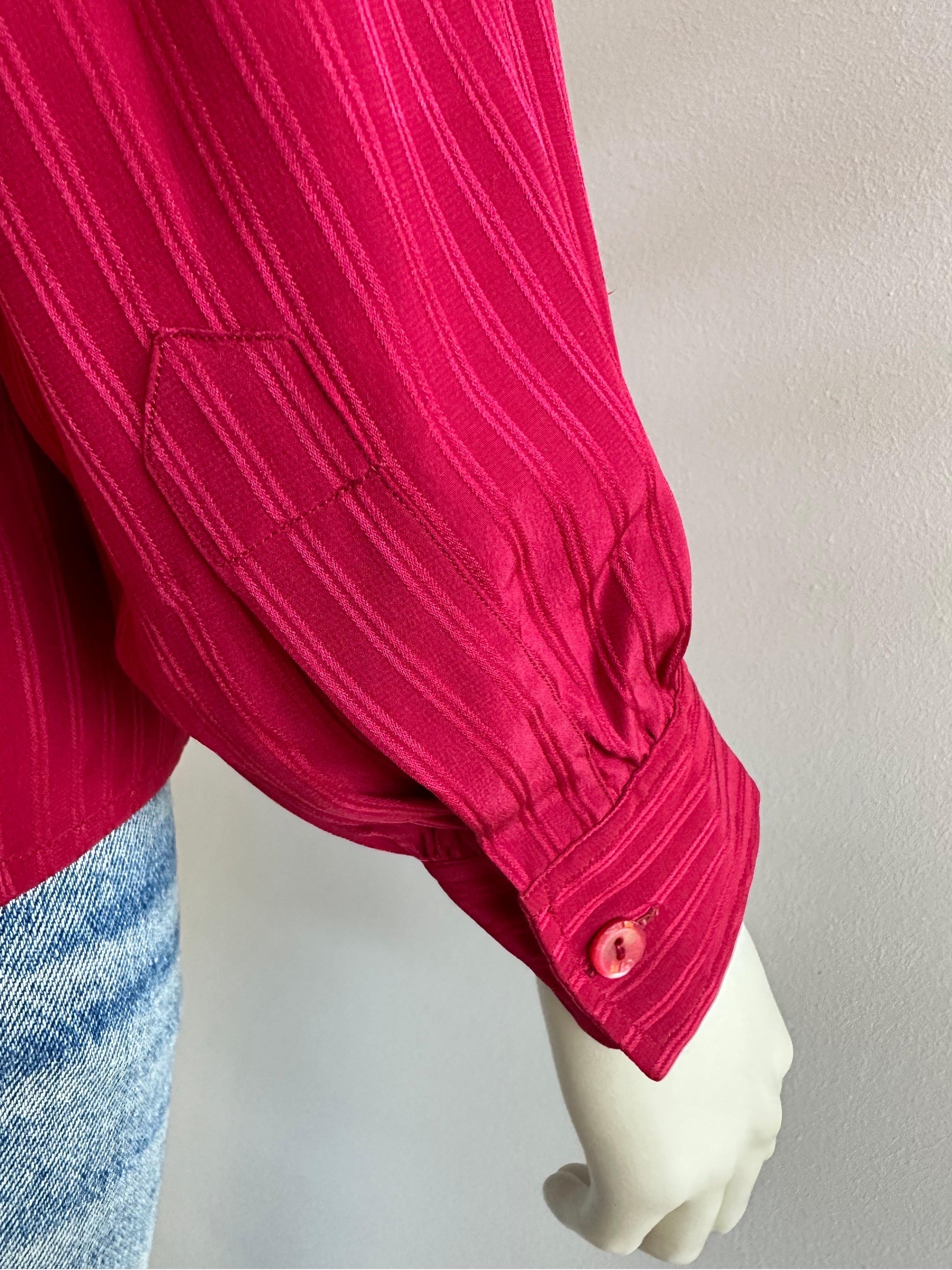 YSL Yves saint Laurent lavalliere Bluse aus roter Seide  im Angebot 3