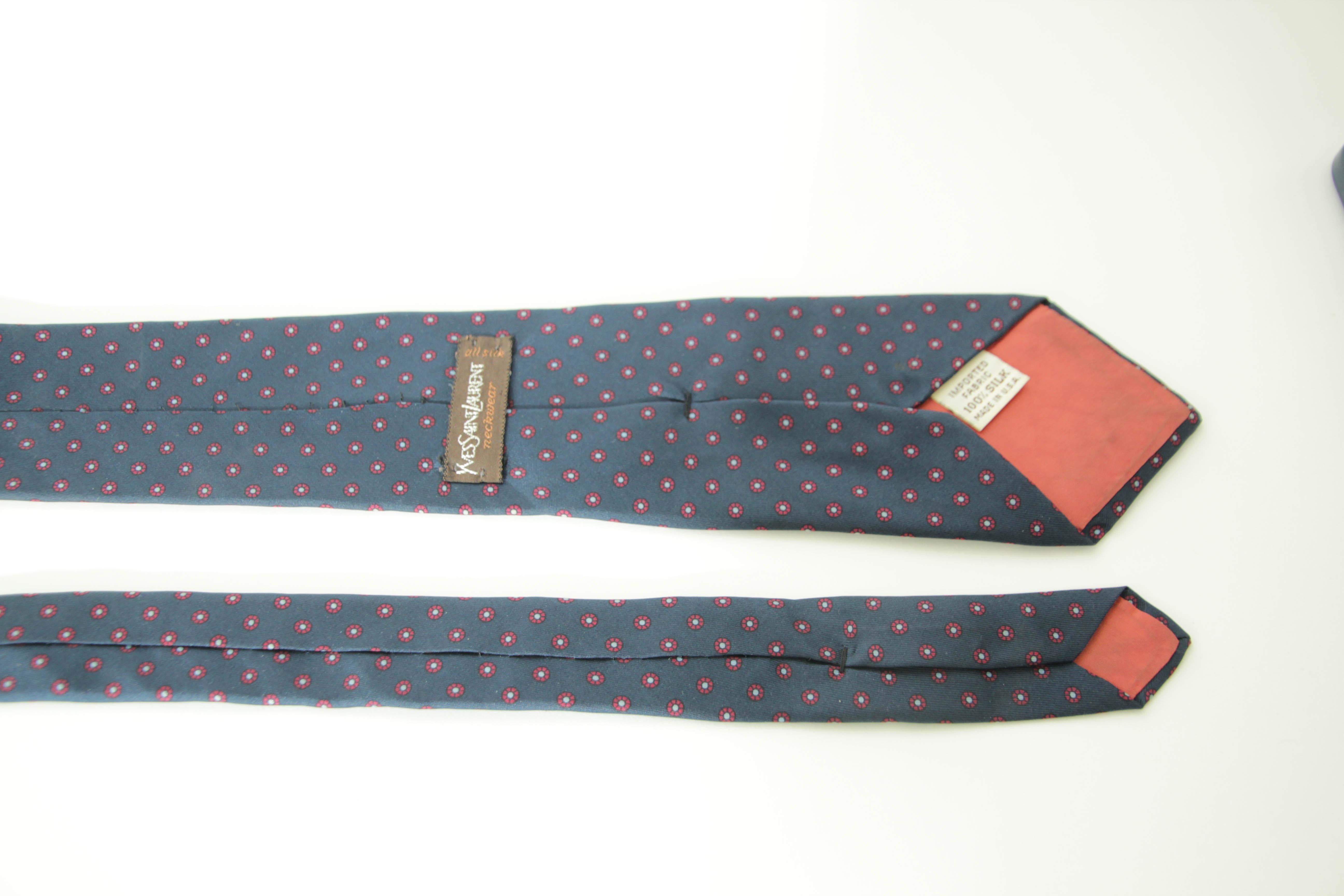 YSL Yves Saint Laurent Necktie Mens BLue and Red Silk Abstract Design For Sale 4