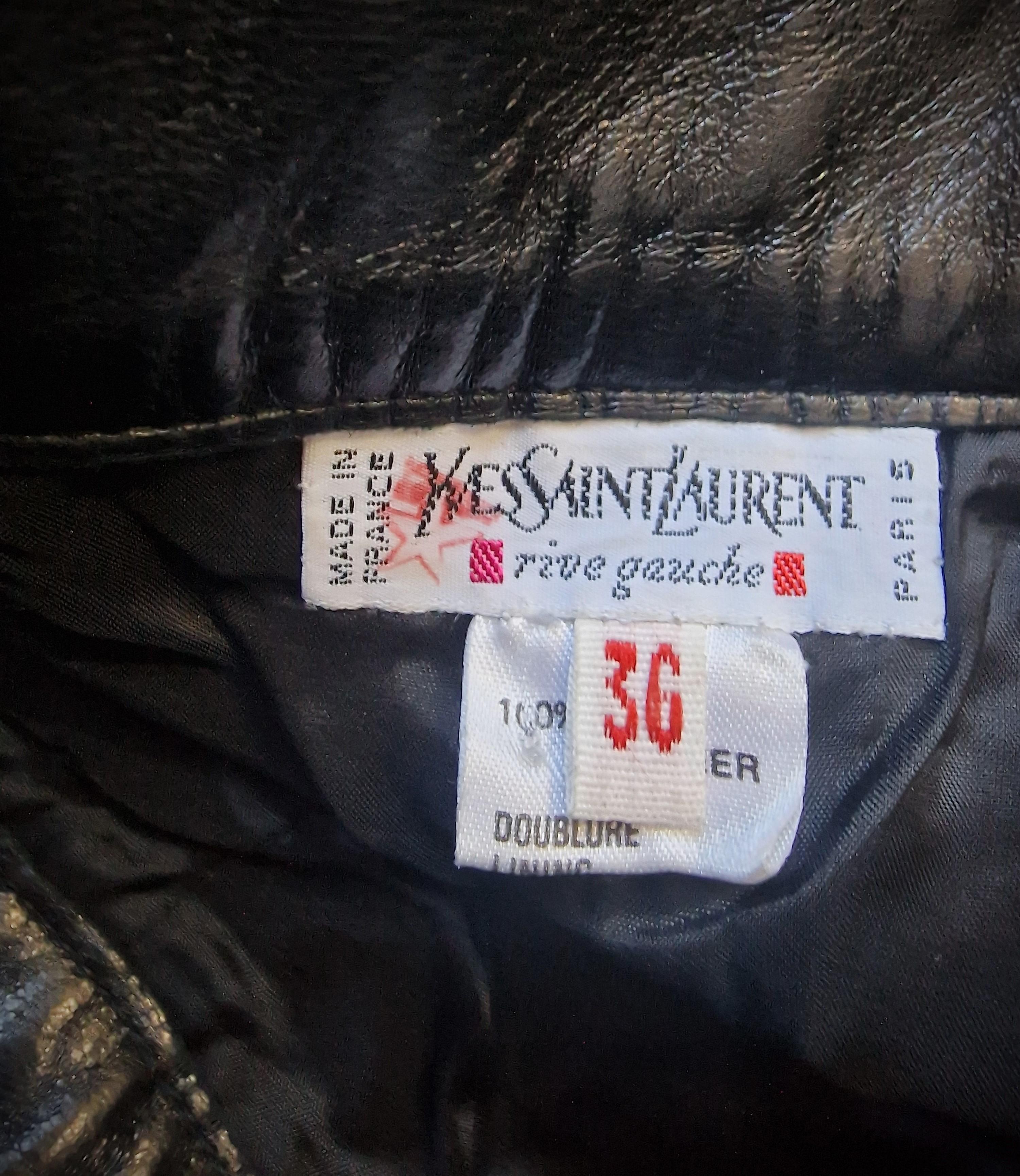 Yves Saint Laurent Rive Gauche Pantalon en cuir à taille haute Noir Petit Pantalon en vente 9