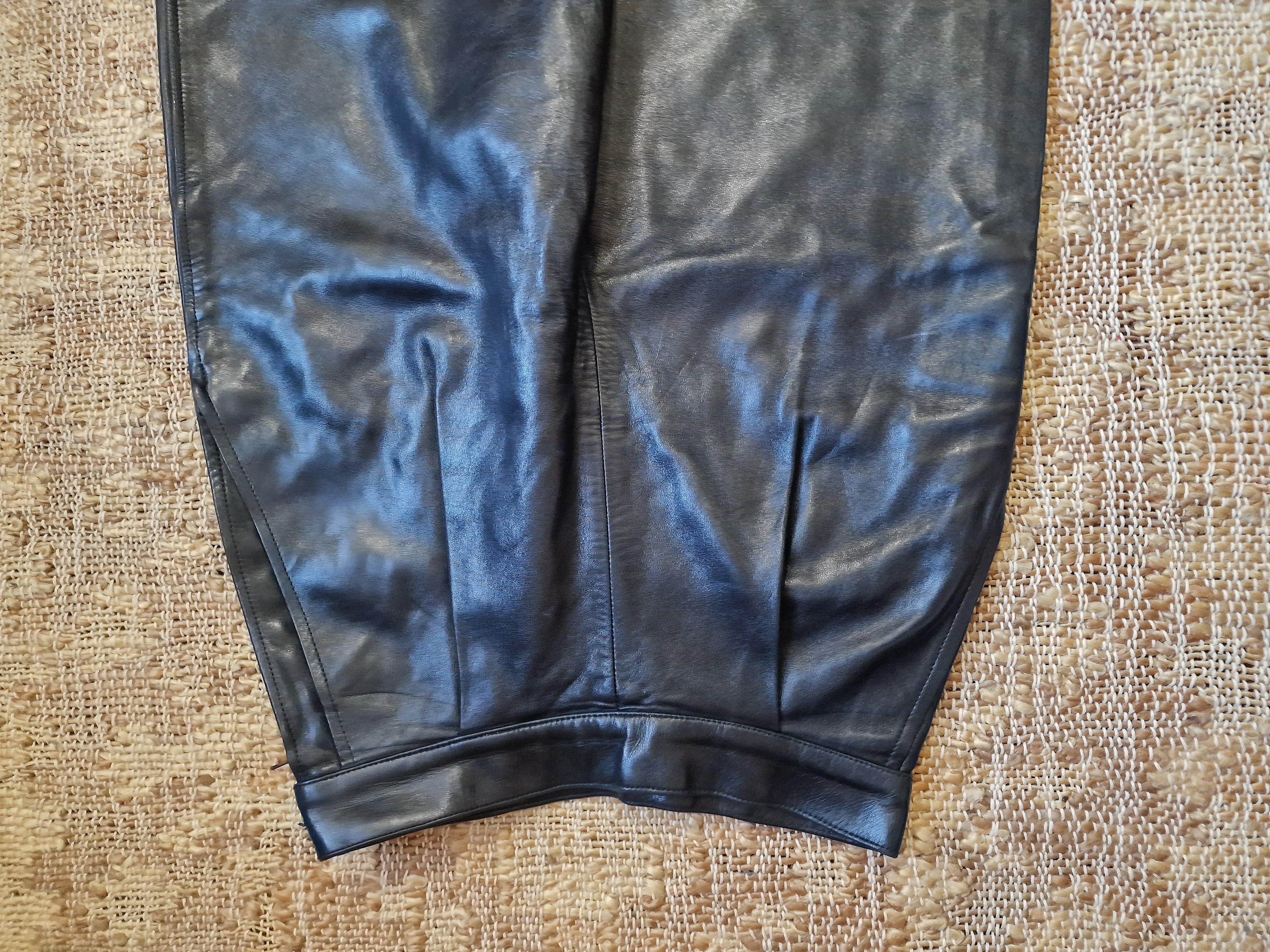 YSL Yves Saint Laurent Rive Gauche Leather High Waist Black Small Trousers Pants In Excellent Condition For Sale In PARIS, FR
