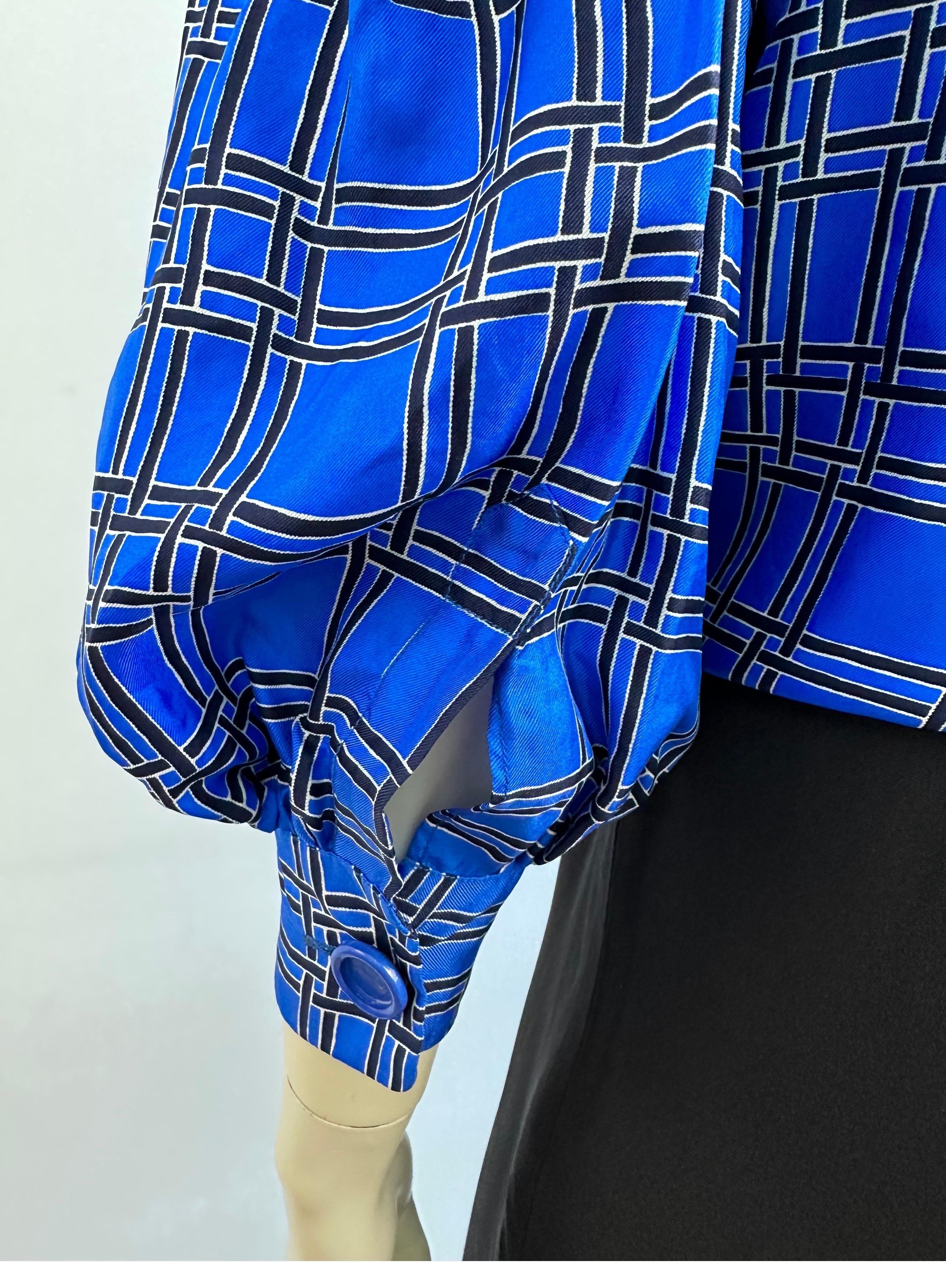 YSL Yves saint Laurent royal blue silk blouse from the 1970s For Sale 2