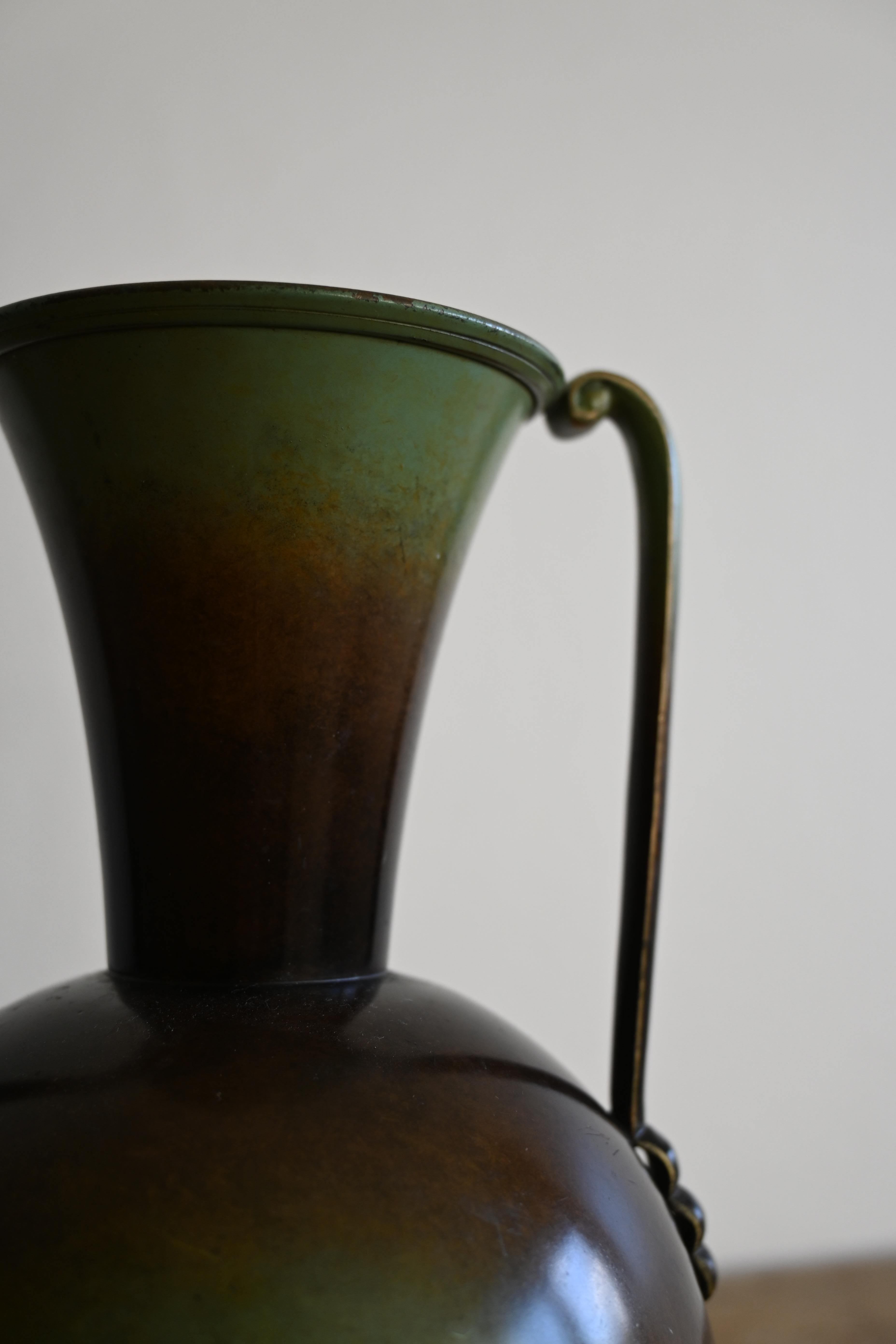 Swedish Carl-Einar Borgström Vase in Patinated Bronze for Ystad Brons 1930s For Sale