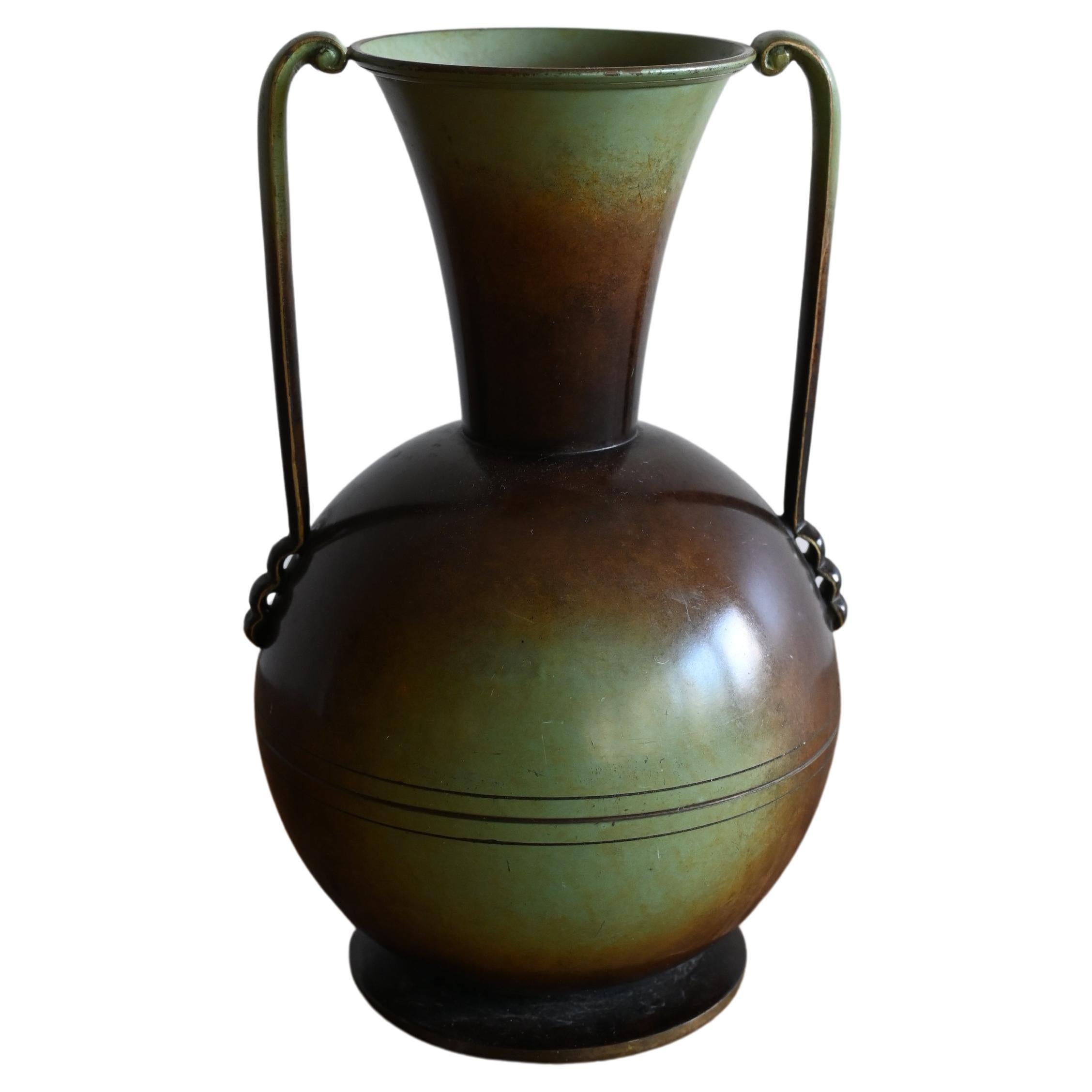 Carl-Einar Borgström Vase in Patinated Bronze for Ystad Brons 1930s For Sale