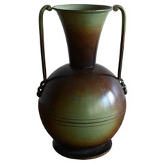 Vaso di Carl-Einar Borgström in bronzo patinato per Ystad Brons 1930