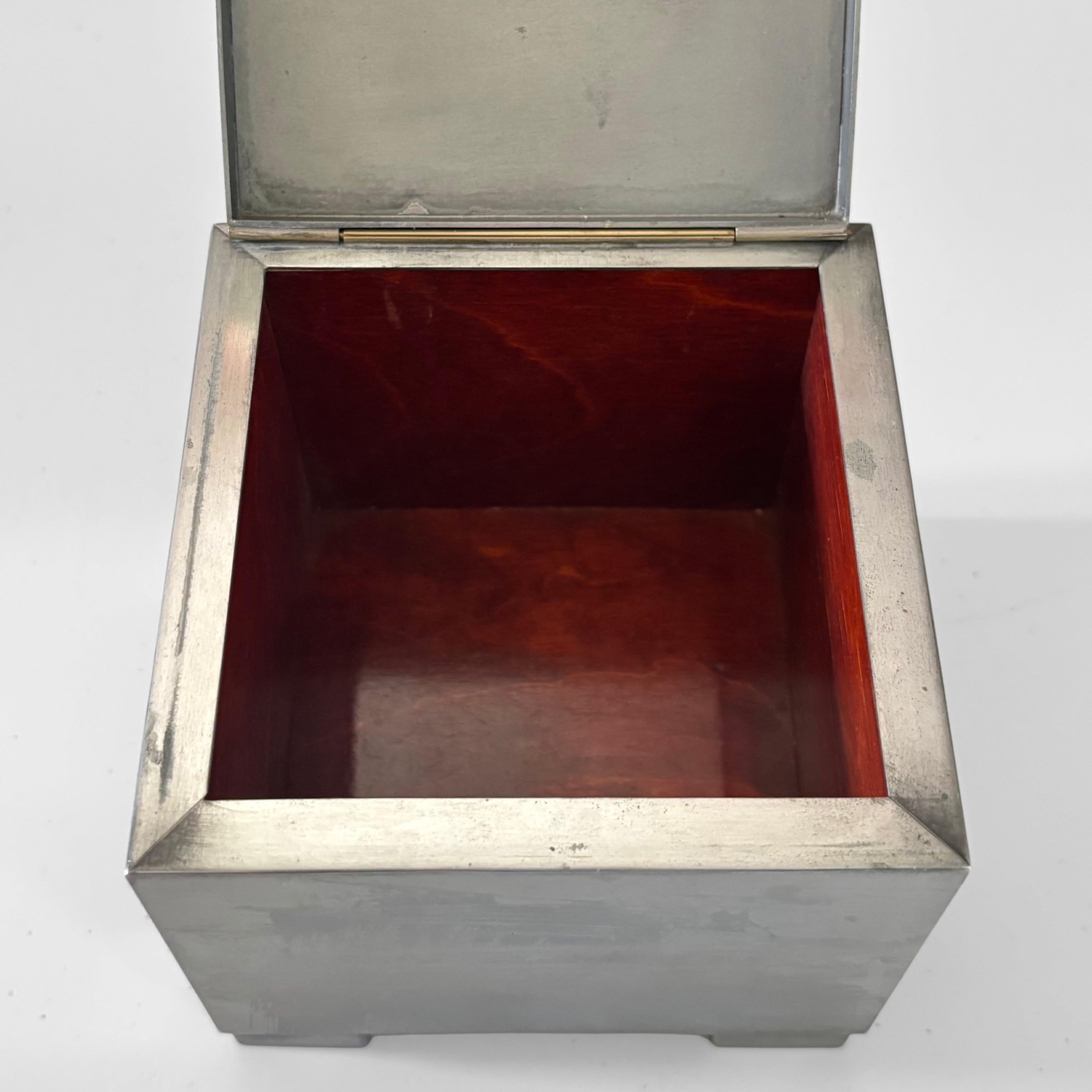 Ystad Metall, art deco table top cigarette box, pewter & wood, Sweden, 1930s im Angebot 1