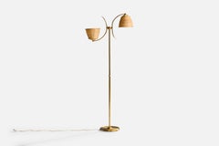 Ystad Metall, Lámpara de pie, latón, ratán, Suecia, años 50