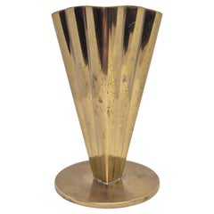 Ystad Metall, Vase aus Messing, schwedische Moderne Mitte der 1900er Jahre.