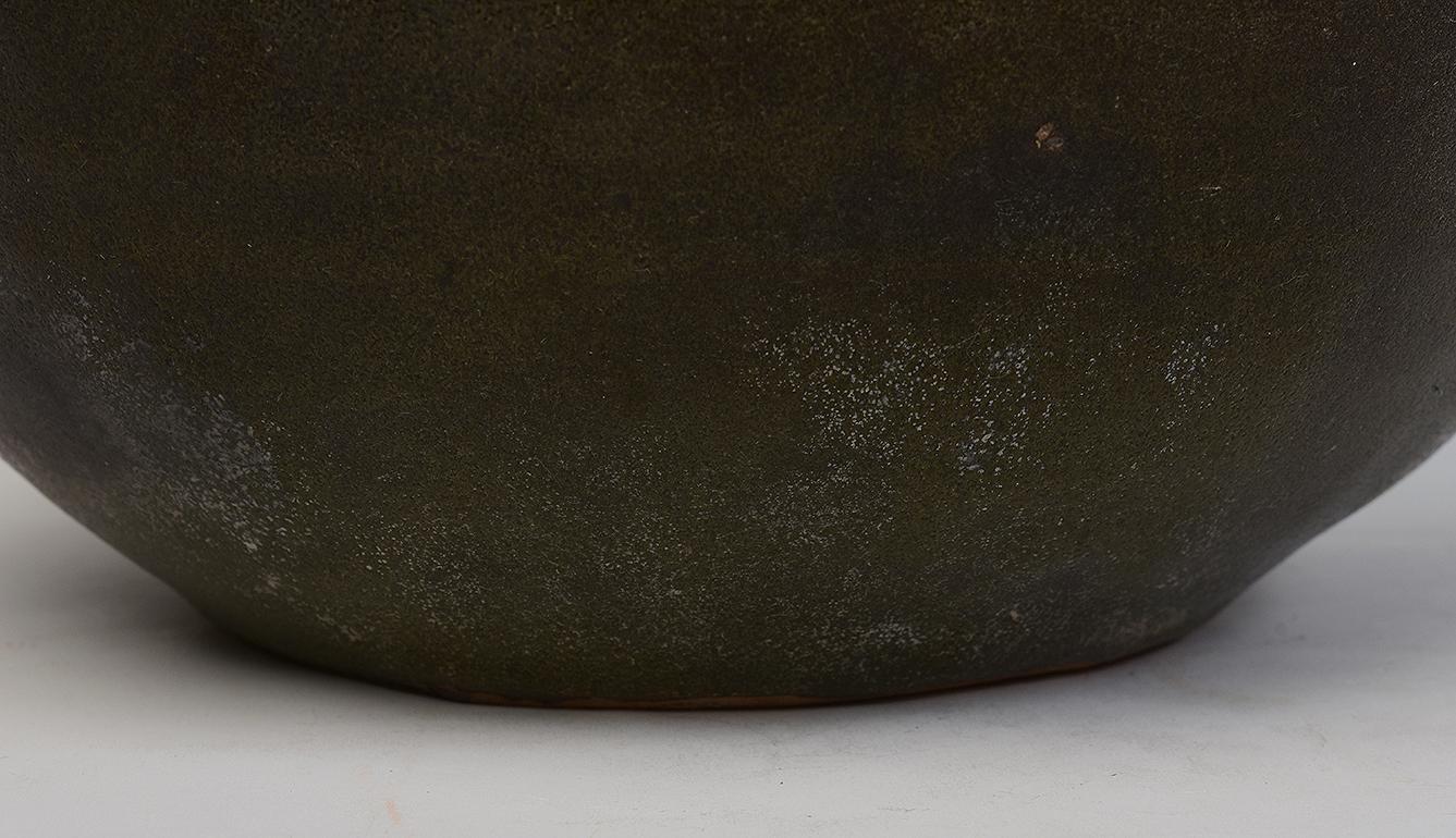 Yuan Dynasty, Antique Chinese Brown Glazed Pottery Jar In Good Condition For Sale In Sampantawong, TH