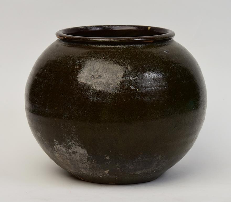 Yuan Dynasty, Antique Chinese Brown Glazed Pottery Jar For Sale 4