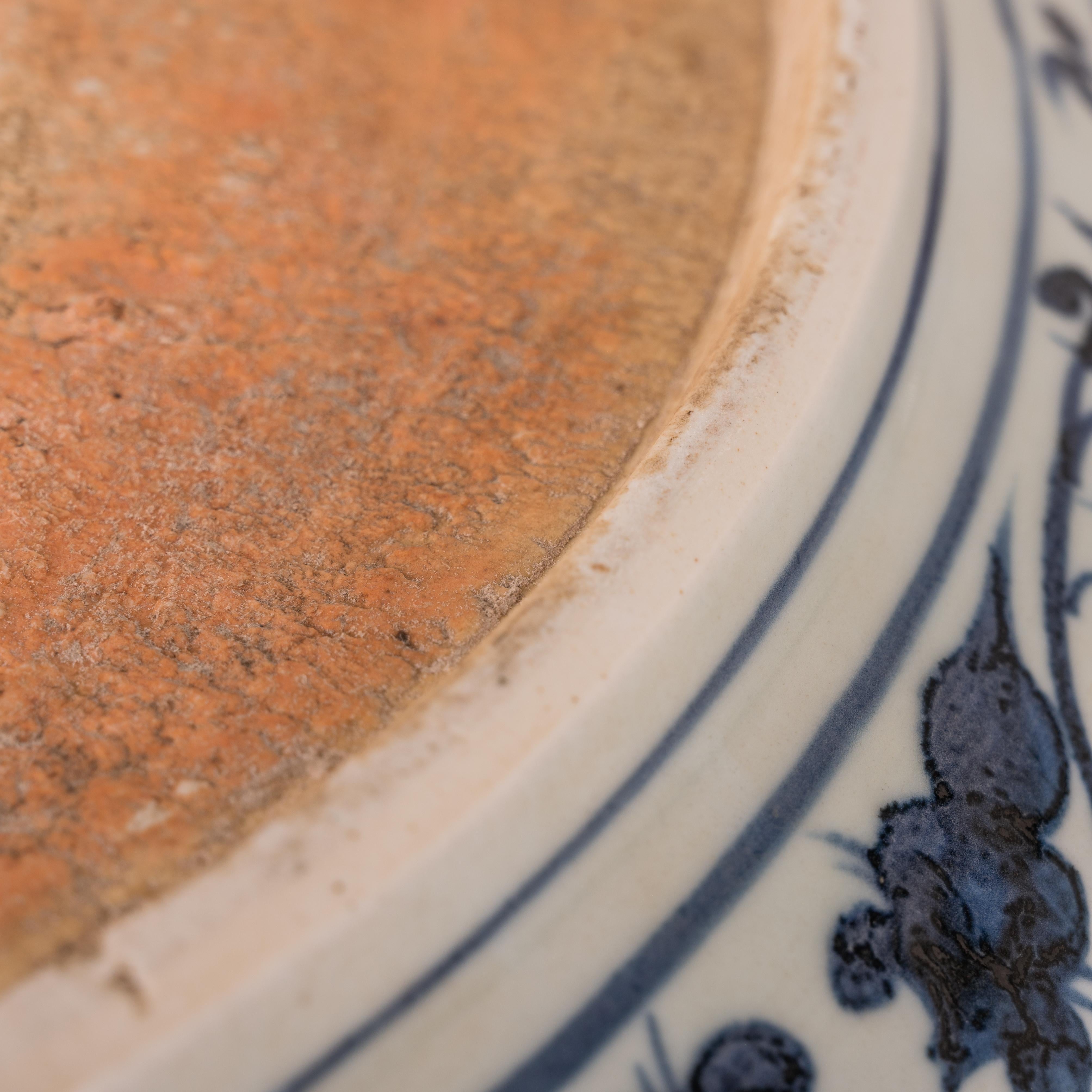 Porcelaine Chargeur en forme de canard mandarin et d'étang de lotus de style Yuan Yuan en vente