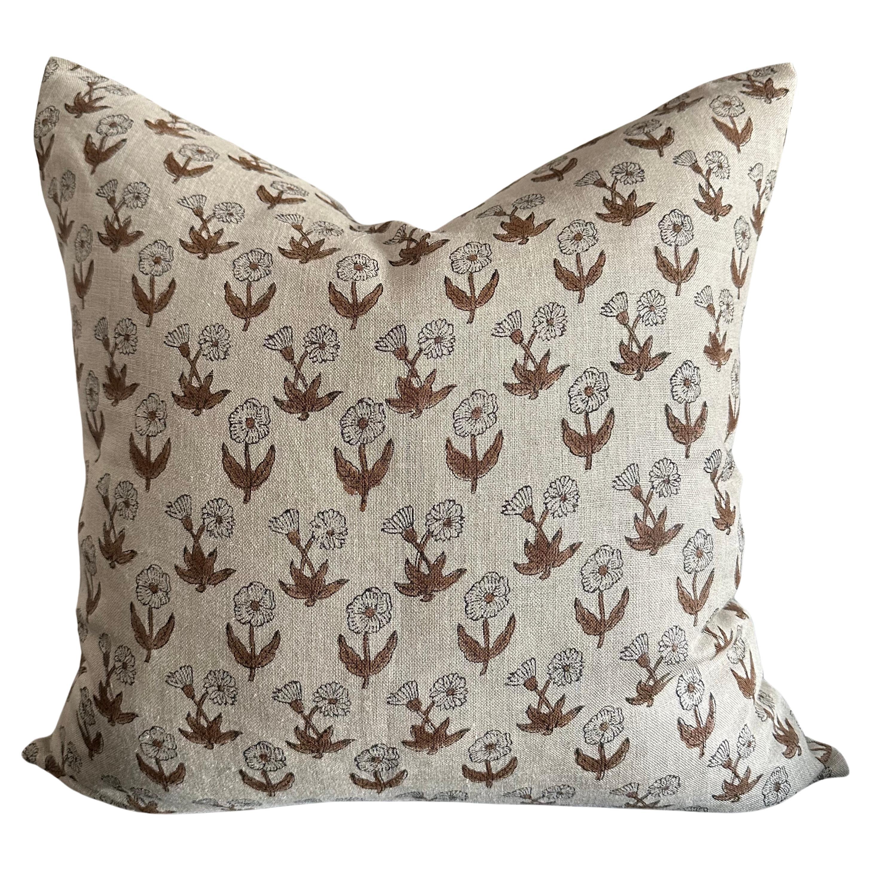 Yucaipa Hand Blocked Linen Pillow with Down Feather Insert For Sale