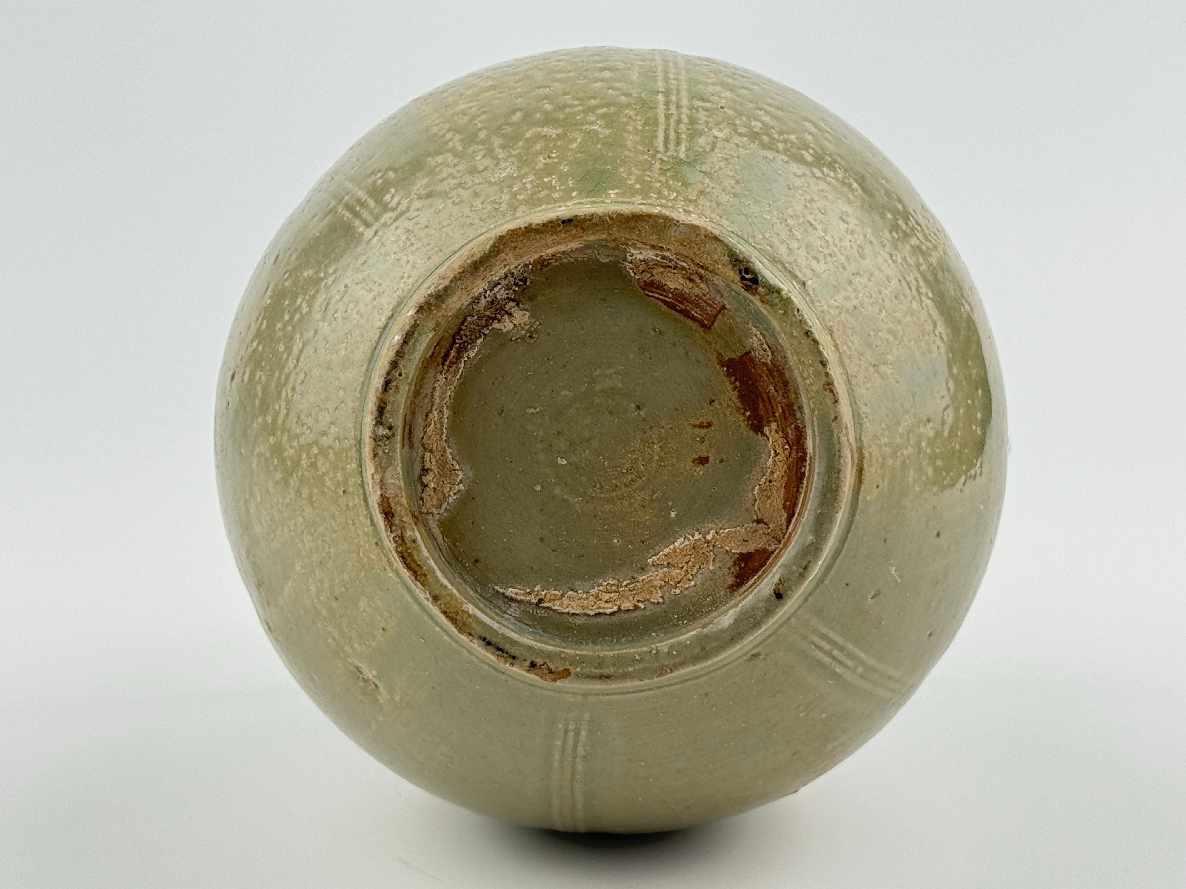Yue Celadon Ewer, Late Tang-Northern Song Dynasty For Sale 4