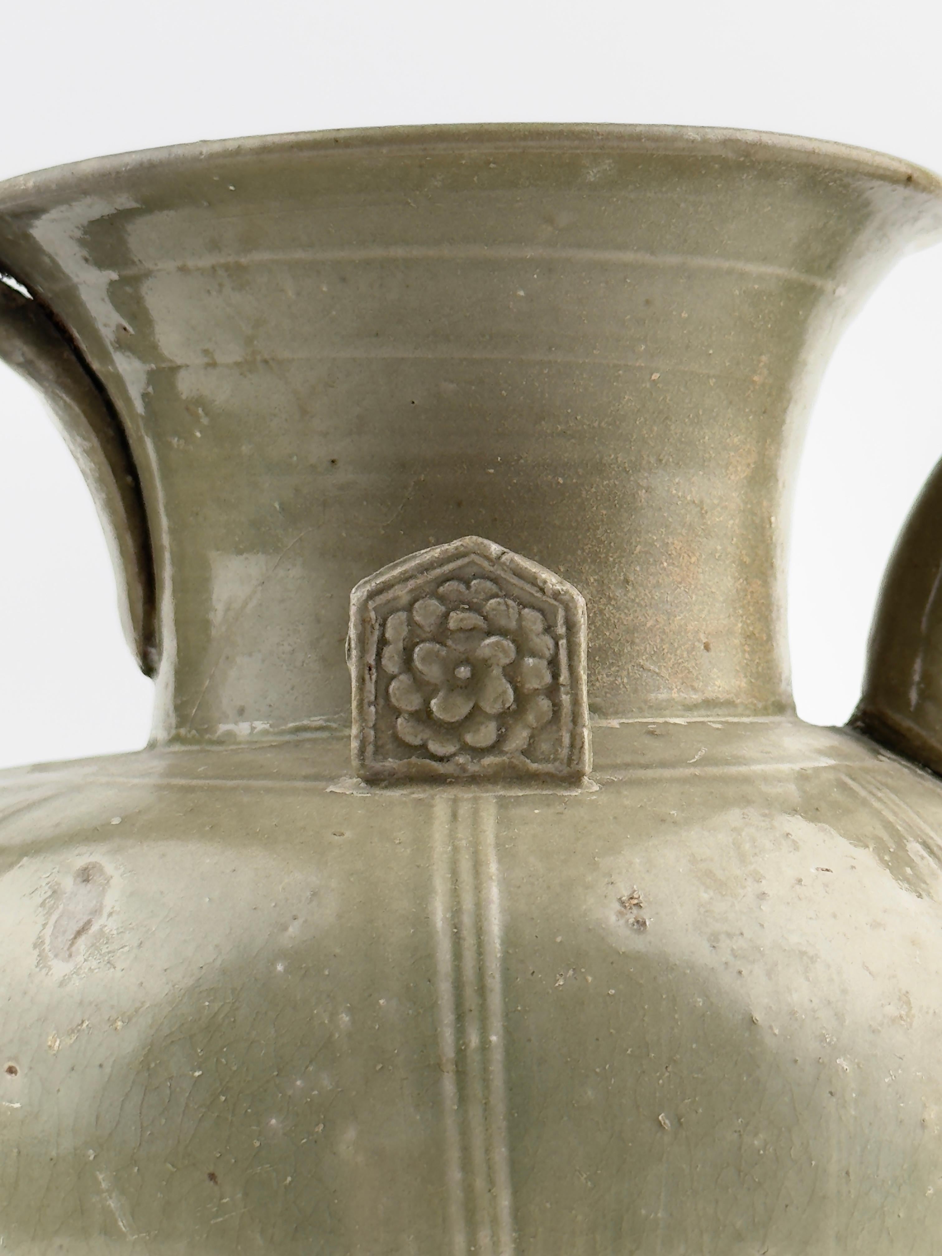 Yue Celadon Ewer, Late Tang-Northern Song Dynasty In Good Condition For Sale In seoul, KR