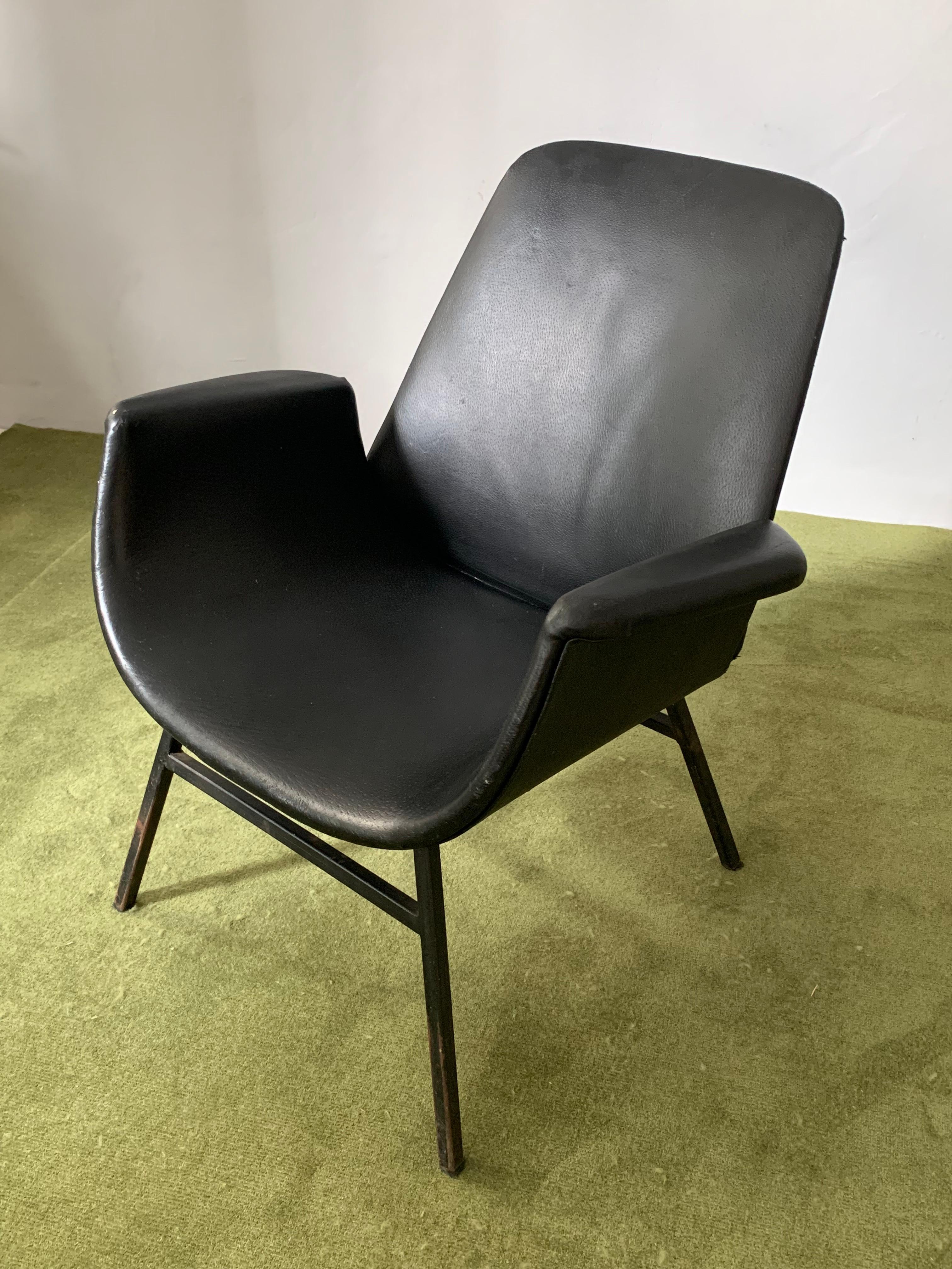Yugoslavian Leather Lounge Chair from 1960's in the style of Alvin Lustig For Sale 2