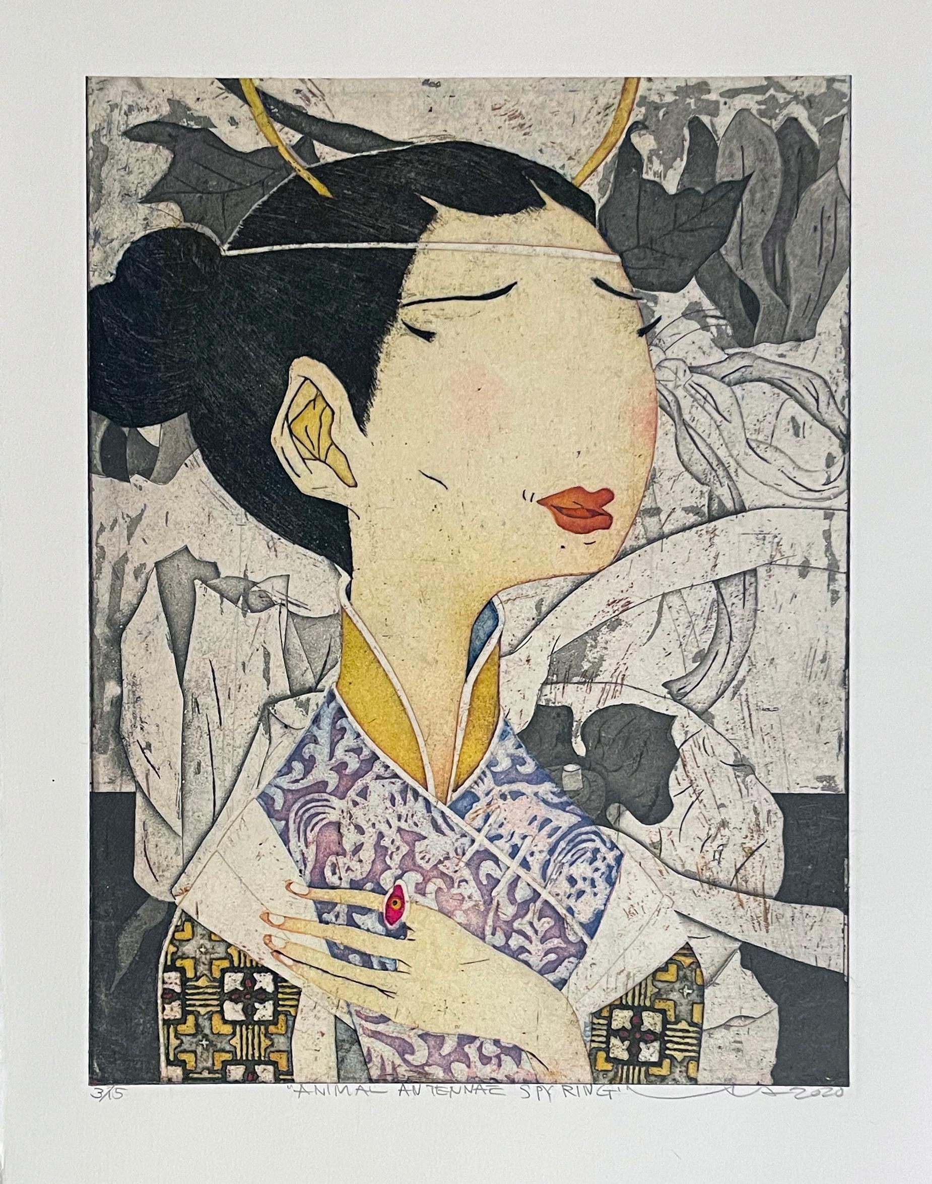 Bague espion animalier Antennae - Beige Figurative Print par Yuji Hiratsuka