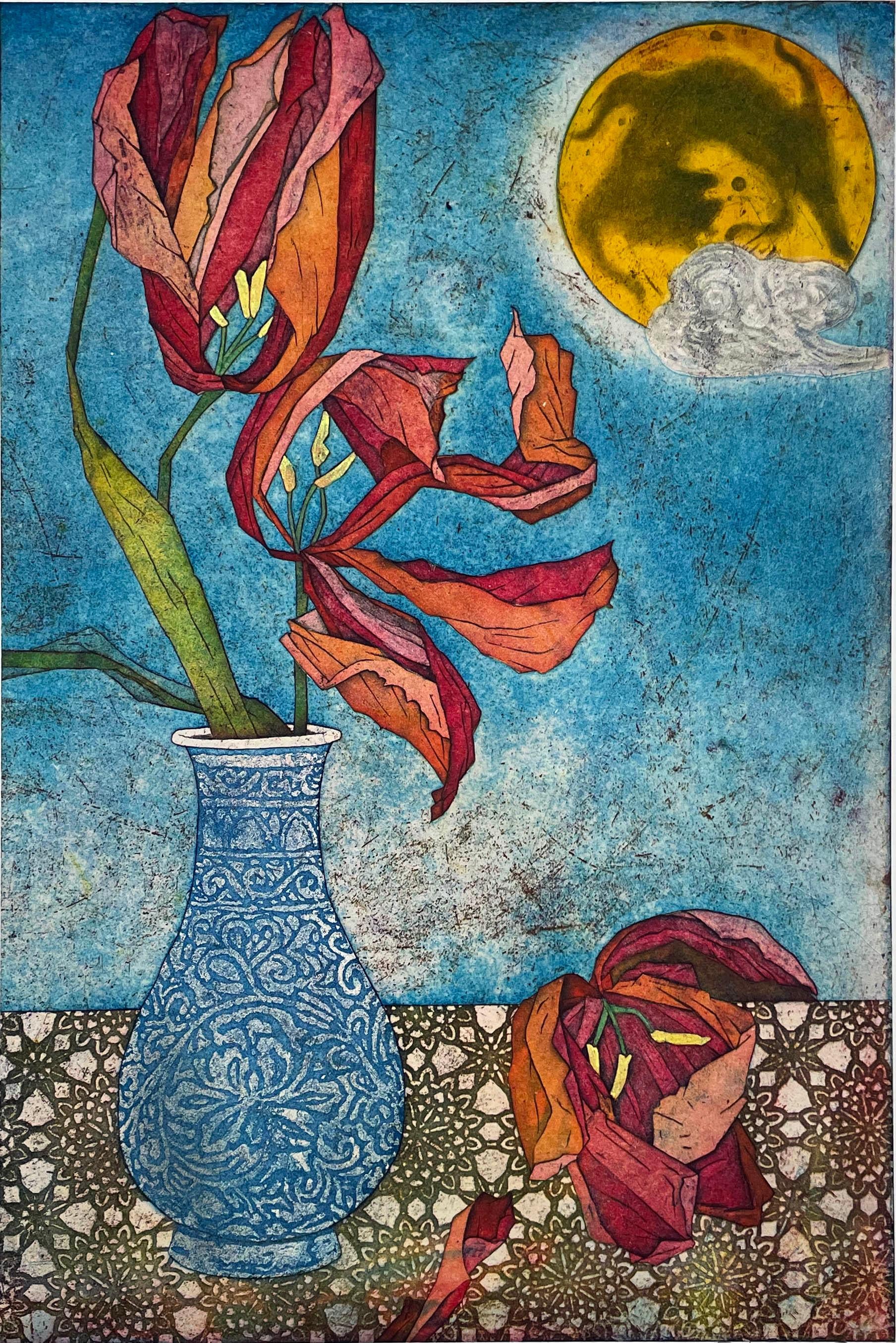Por: Yuji Hiratsuka
Medio: Calcografía y Chine Colle
Año: 2023
Tamaño de la imagen: 18 x 12 pulgadas

Jarrón chino decorado en celadón con flores, con una luna llena y nubes al fondo. Aunque las imágenes de Hirasuka tienen cierto parecido con los