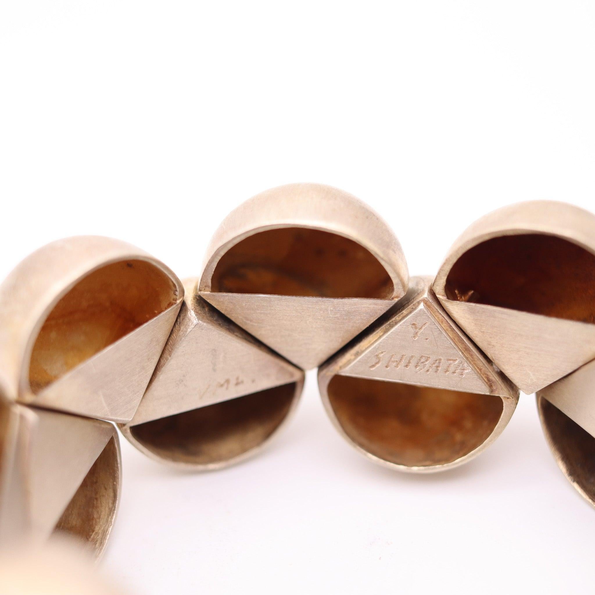 YUKIHIRO SHIBATA Modernist Flexible Bangle In .950 Sterling & Gold Vermeil In Excellent Condition For Sale In Miami, FL