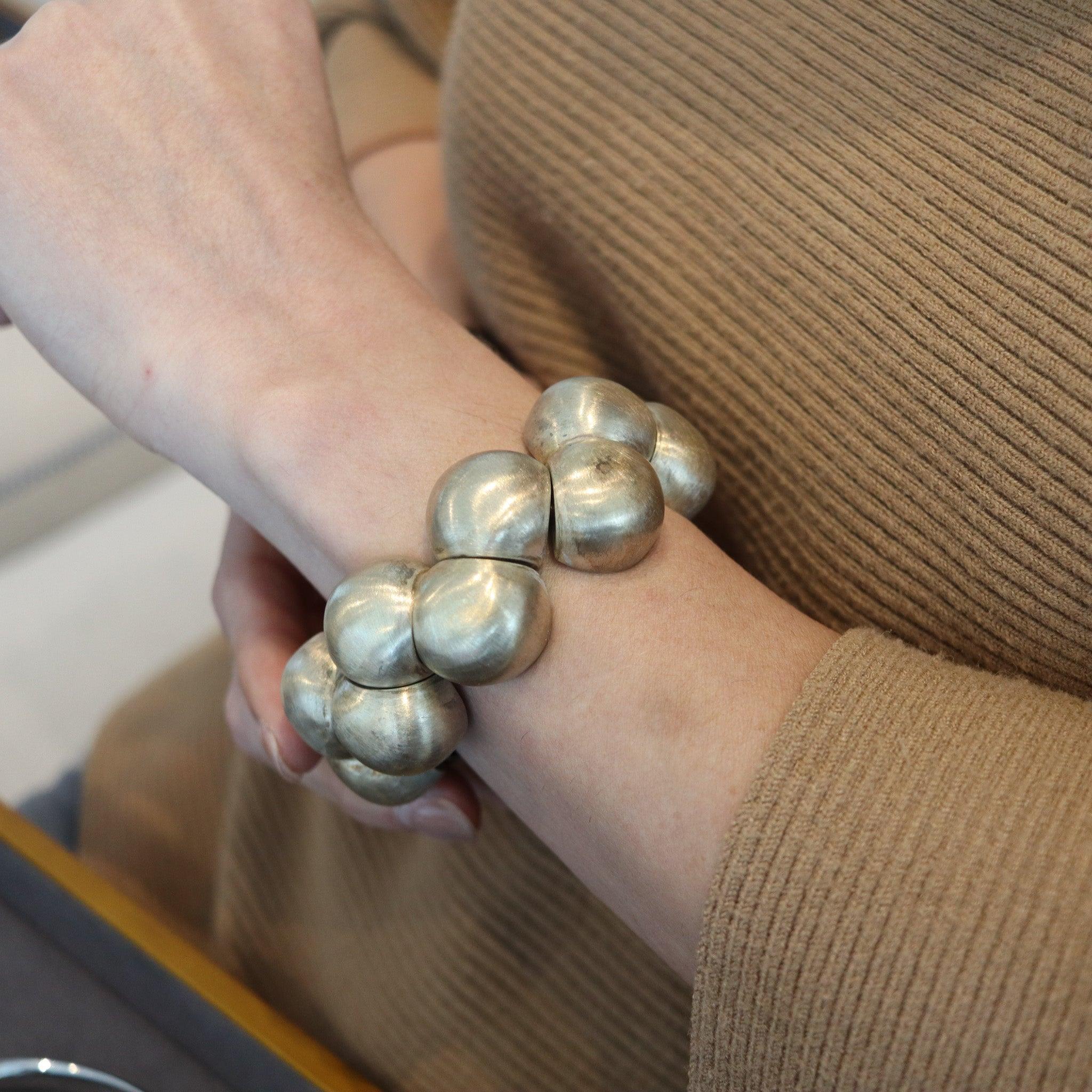 YUKIHIRO SHIBATA Modernist Flexible Bangle In .950 Sterling & Gold Vermeil For Sale 4