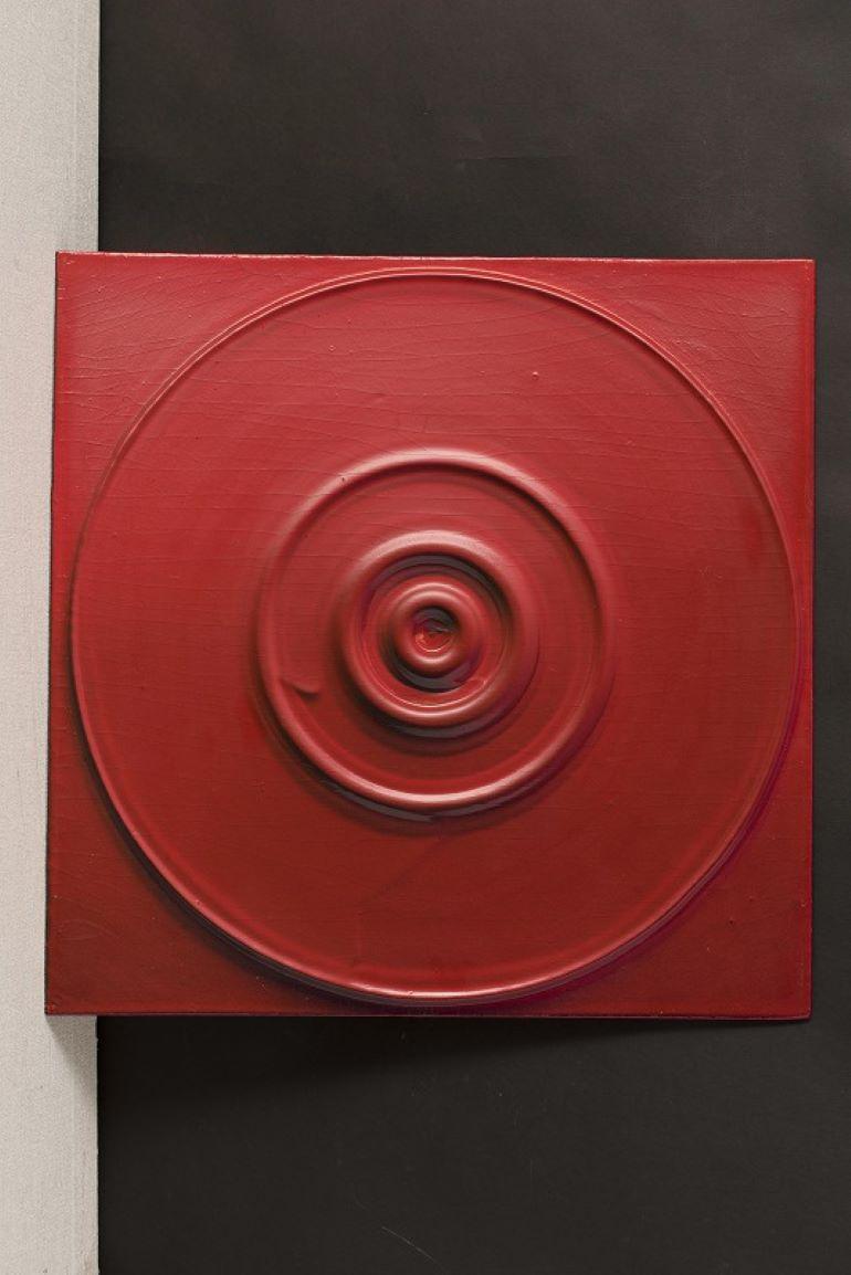 Sans titre par Yuko Nasaka.  Résine et laque sur carton (1984) (sculpture abstraite) en vente 1