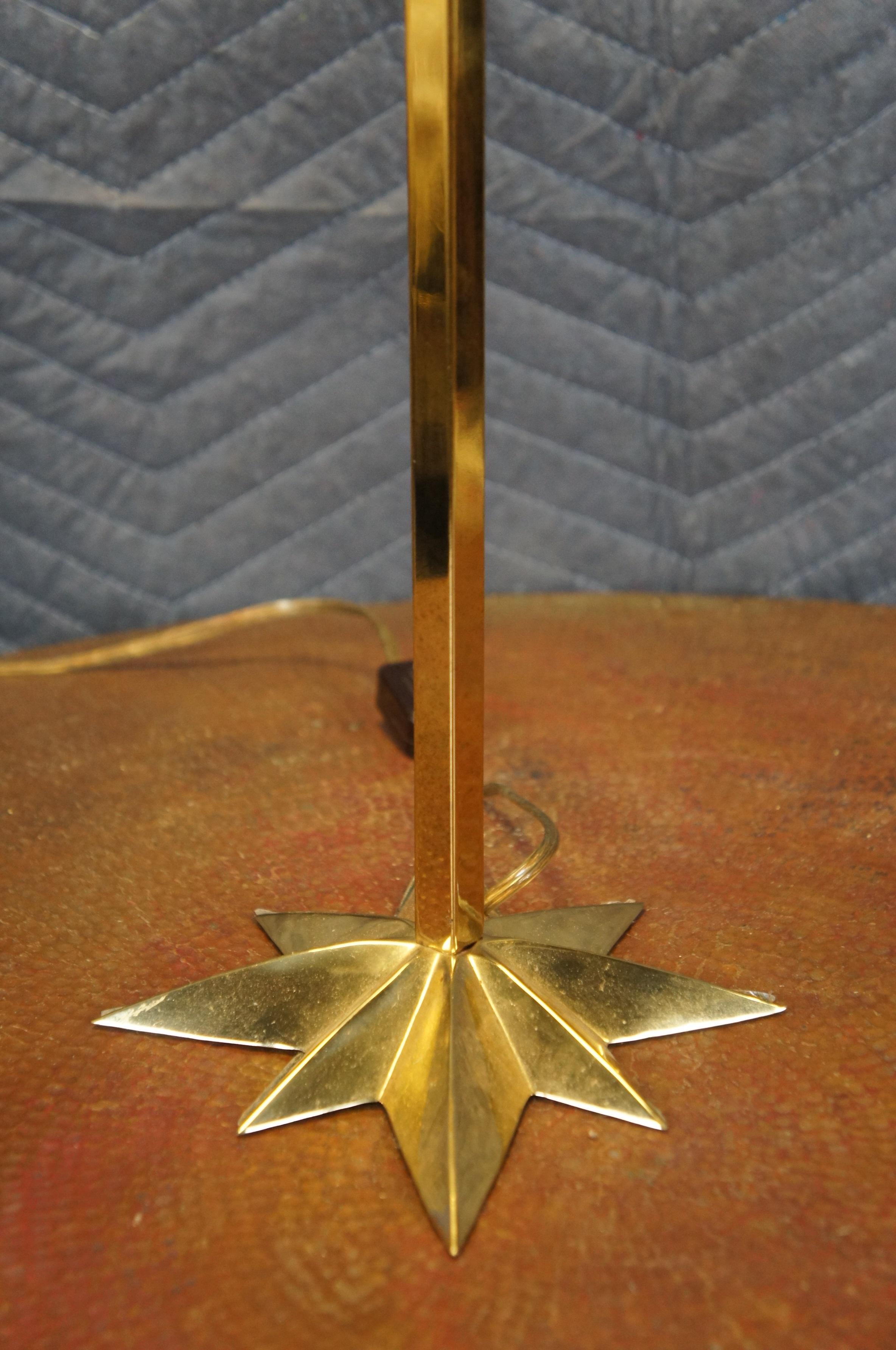 Yule Paige Lampada da tavolo a candelabro North Star in ottone laccato da 21 pollici in vendita 2