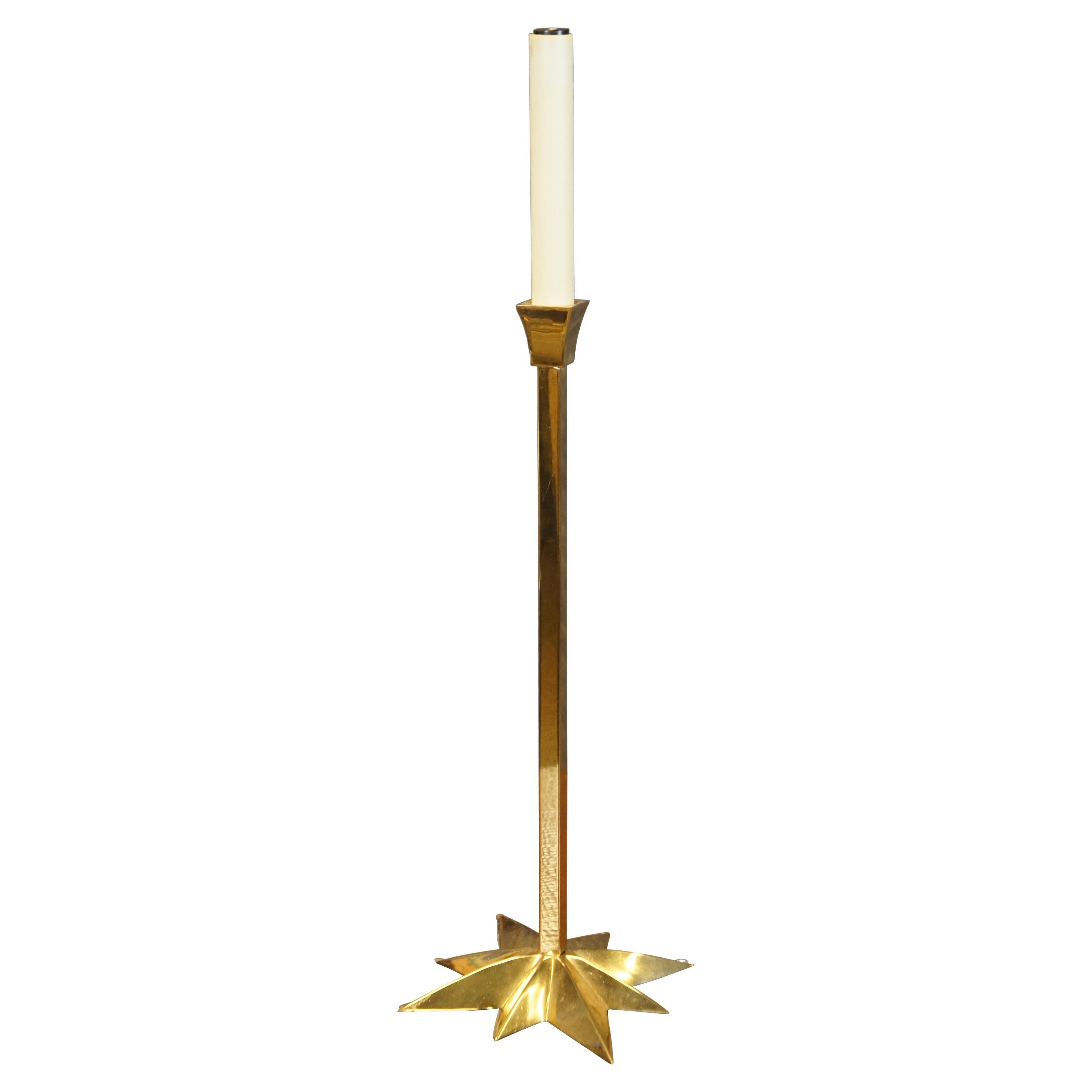 Yule Paige Lampada da tavolo a candelabro North Star in ottone laccato da 21 pollici in vendita