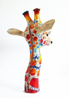 Cassandra - Zeitgenössische Up-cycelte Tier von Giraffen-Skulptur in Gelb + Orangen