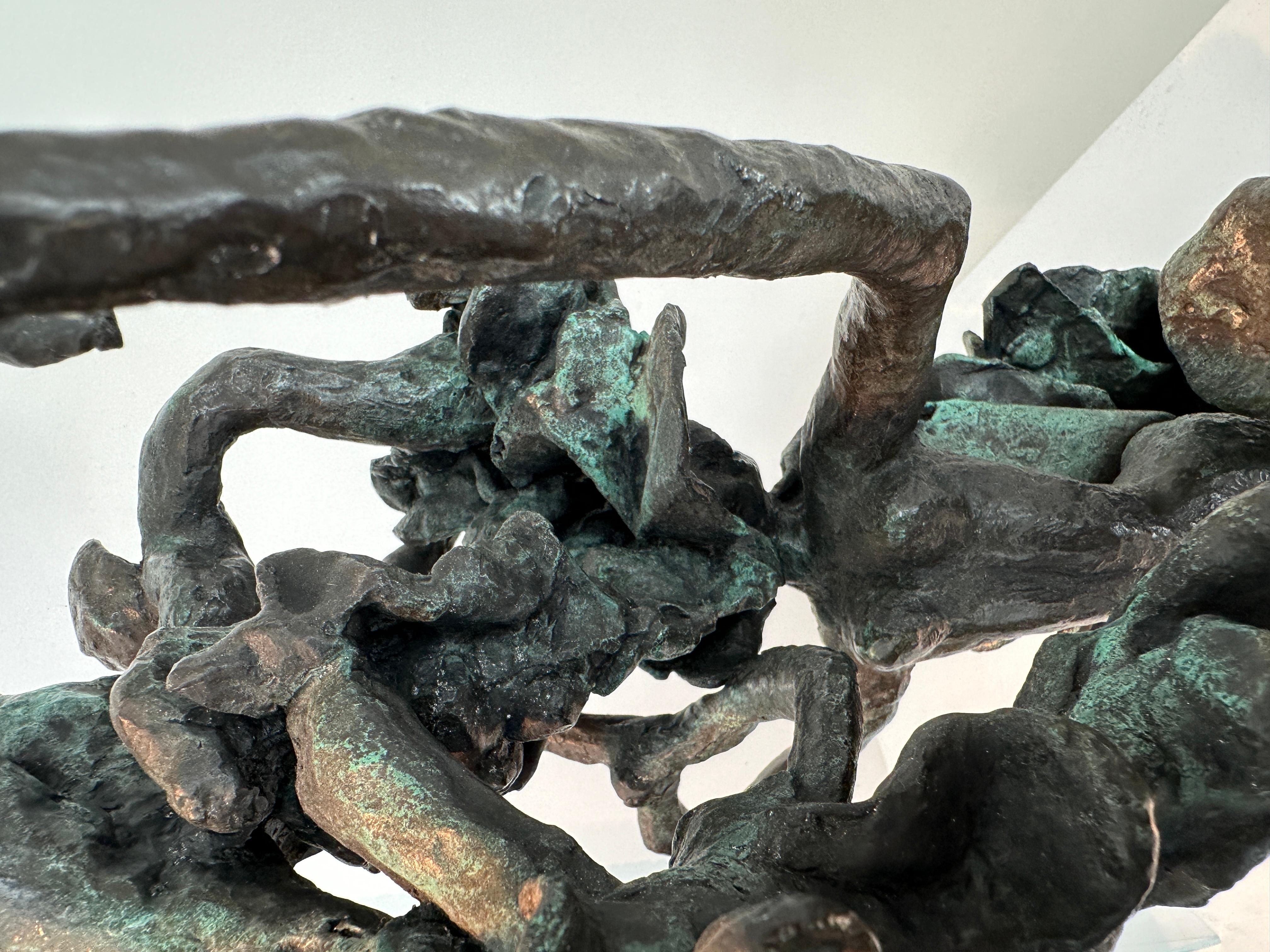 Donna che danza sugli alberi, scultura in bronzo di Yulla Lipchitz 6