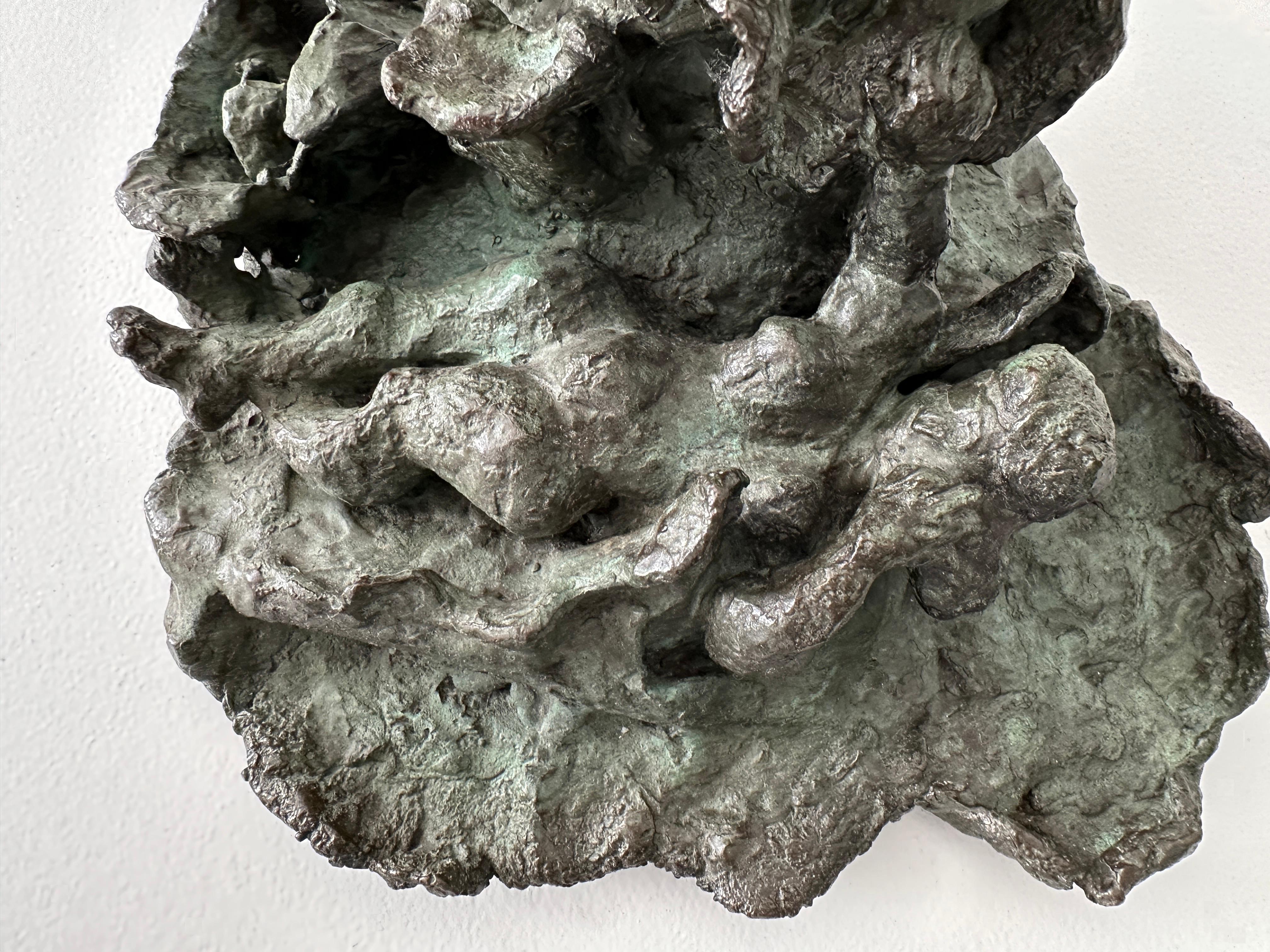 Sculpture de femme allongée en bronze de Yulla Lipchitz en vente 3