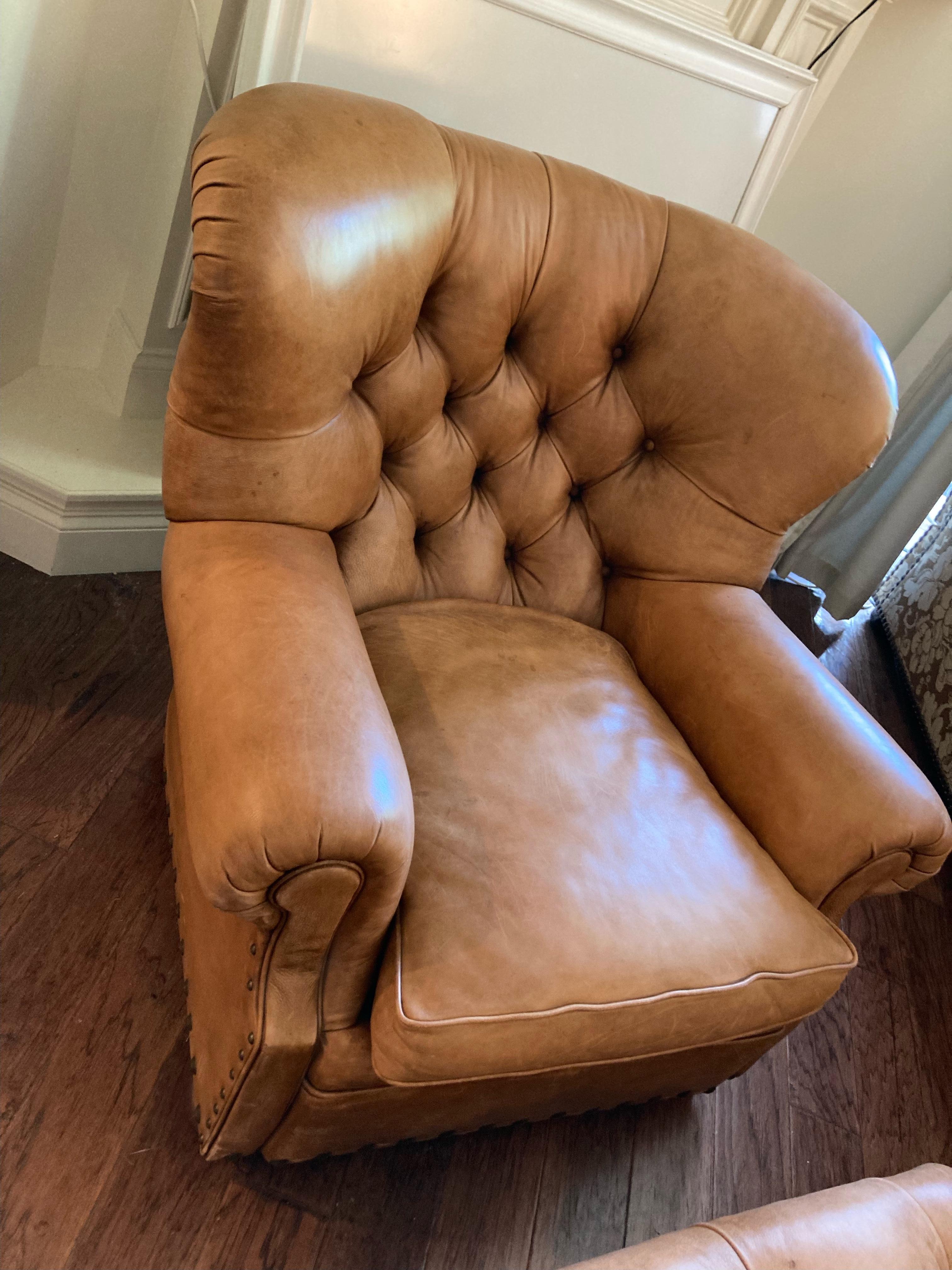 Yummy Leather Ralph Lauren Tufted Leather Writer's Club Chair and Ottoman Set In Good Condition In Hopewell, NJ