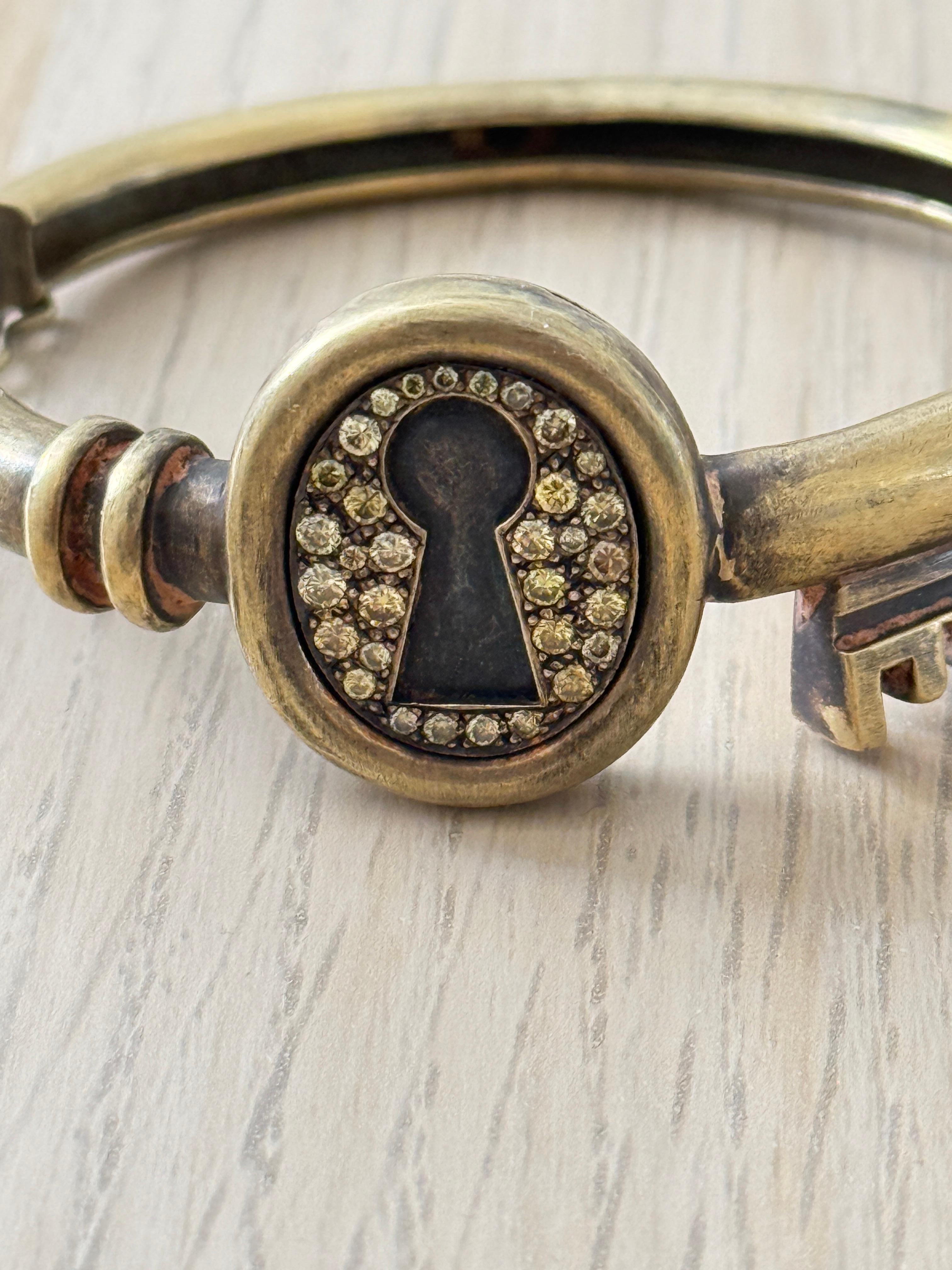 Unknown Yuri Kuper Gold and Diamond Lock Bracelet For Sale