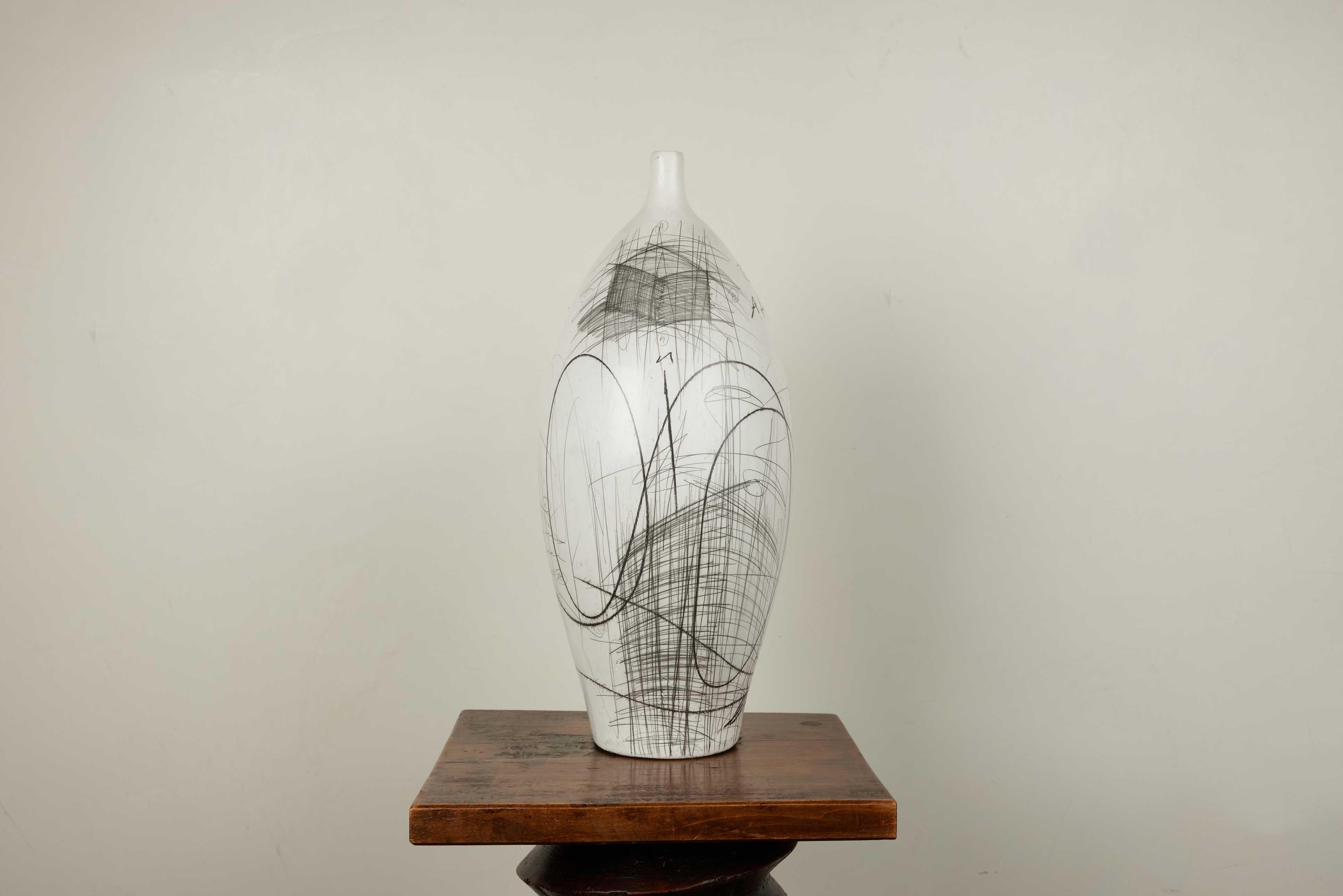 YURI ZATARAIN, Vase en céramique, vers 1990, Mexique. Excellent état - En vente à Santa Monica, CA