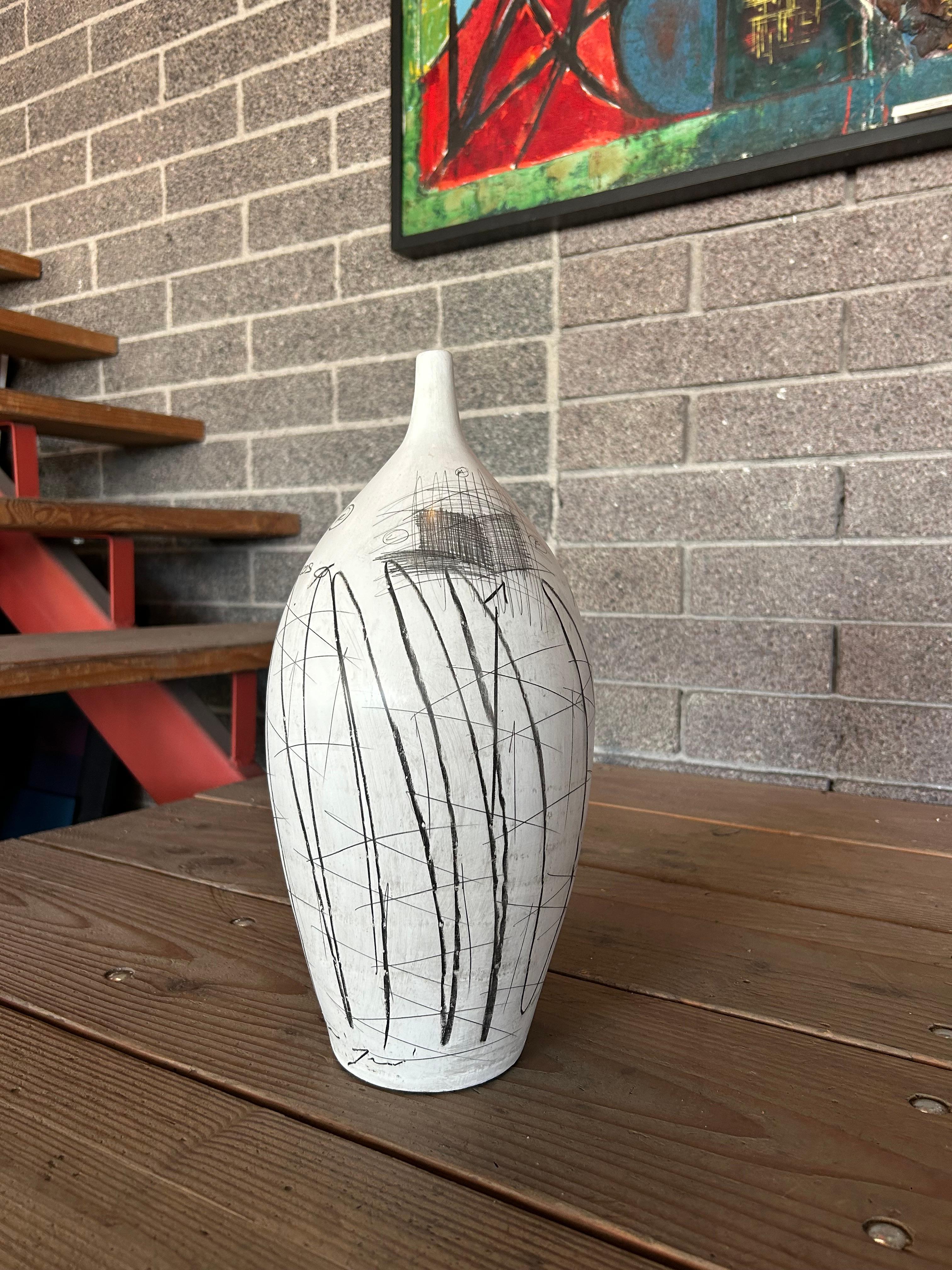 Yuri Zatarain Mid Century Porcelain Vases In Good Condition For Sale In Phoenix, AZ