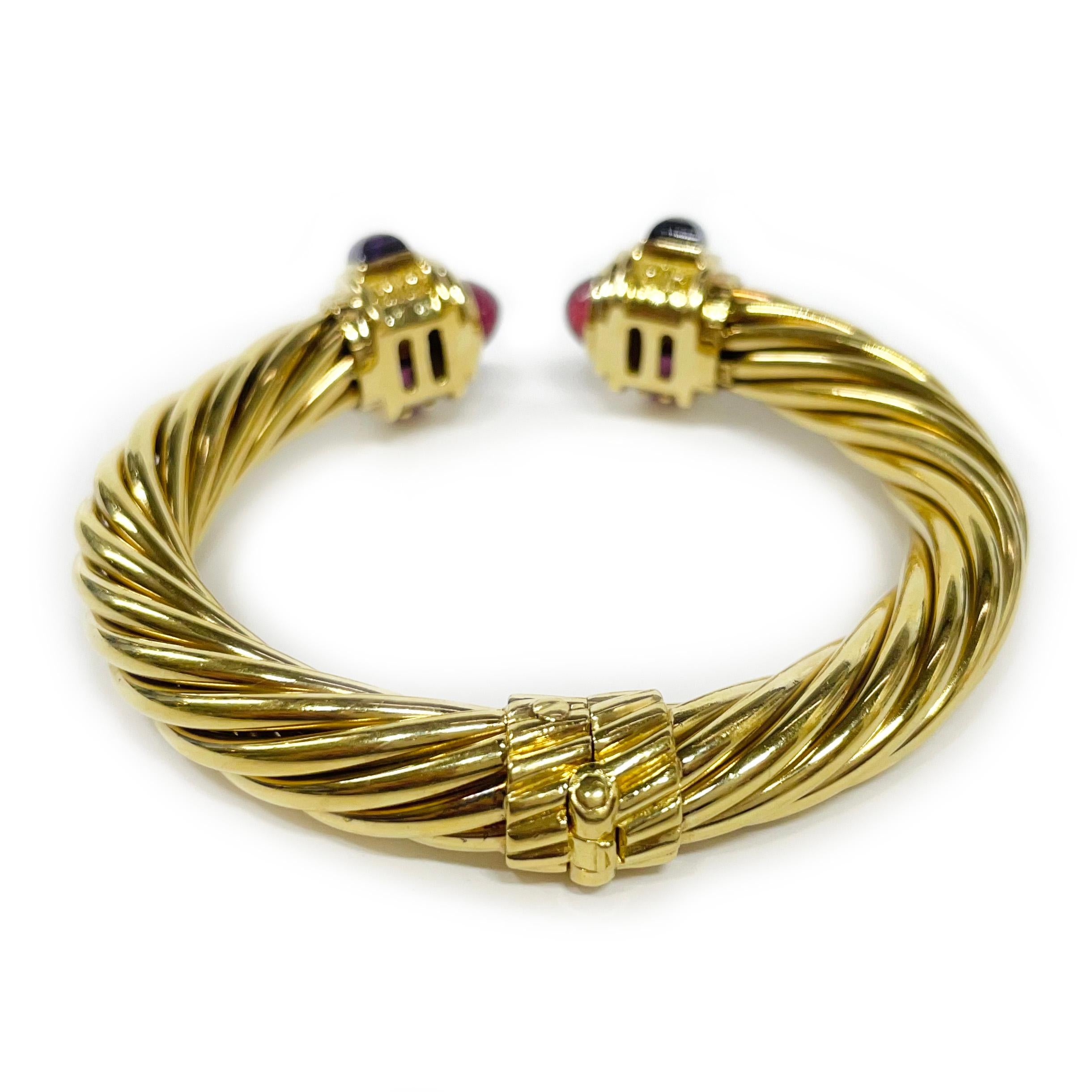 Taille carrée Manchette en or jaune avec câble multi-pierres en vente